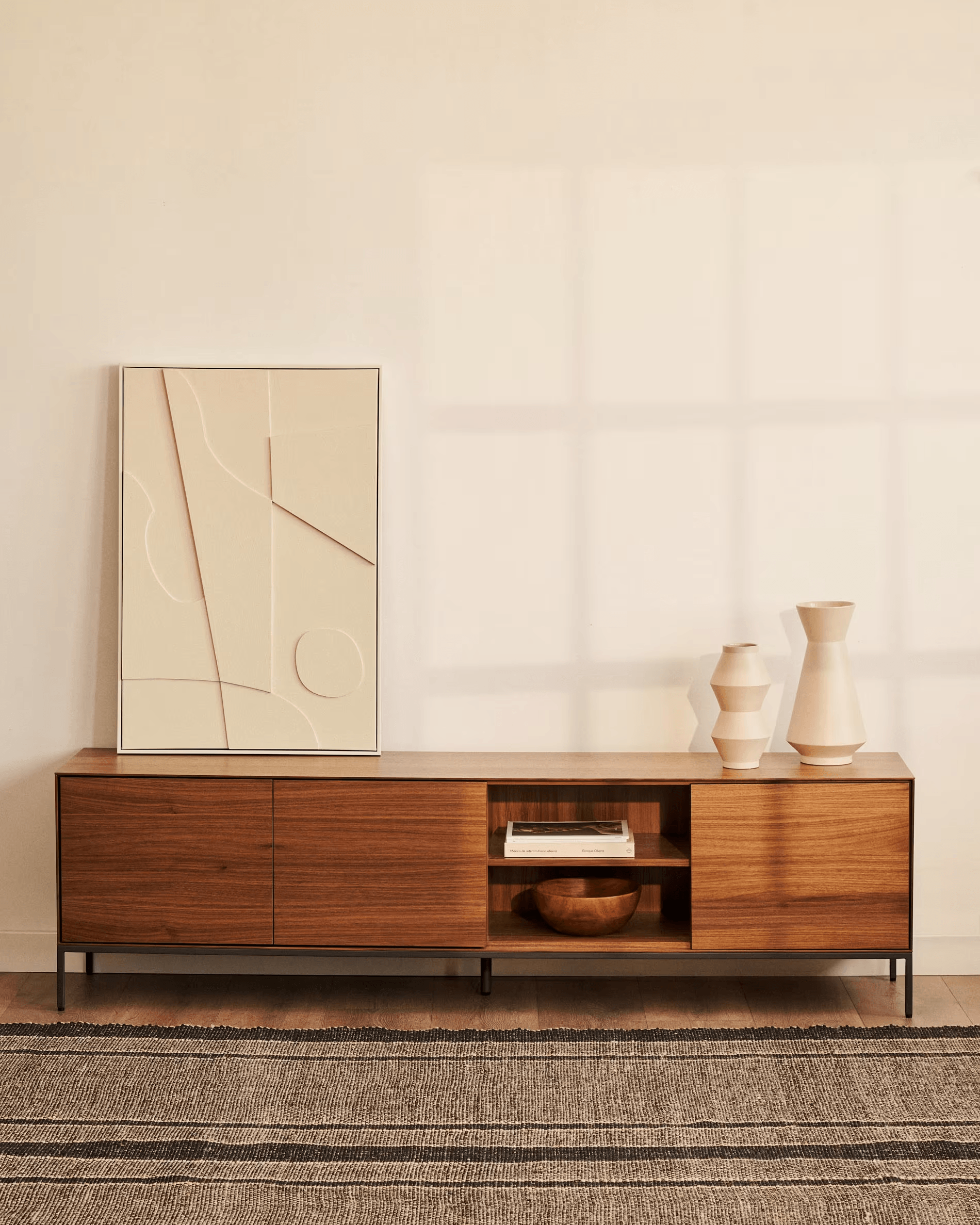 Szafka RTV wysoka VEDRANA fornir orzechowy La Forma Eye on Design