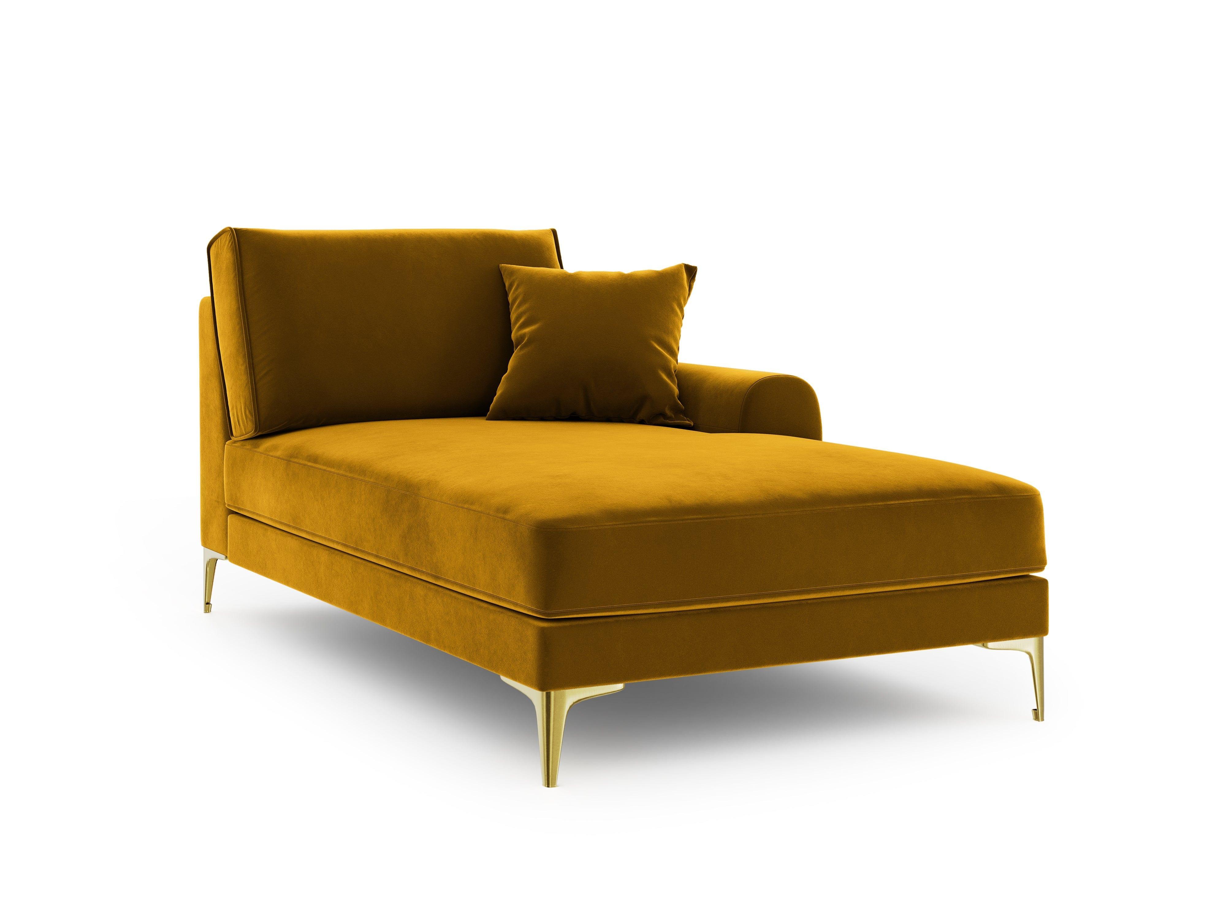Szezlong aksamitny prawostronny MADARA musztardowy ze złotą podstawą Mazzini Sofas Eye on Design
