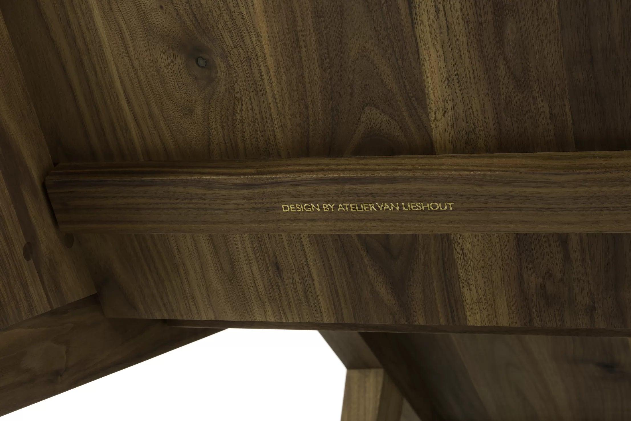 Szezlong LIBERTY drewno orzechowe Moooi Eye on Design