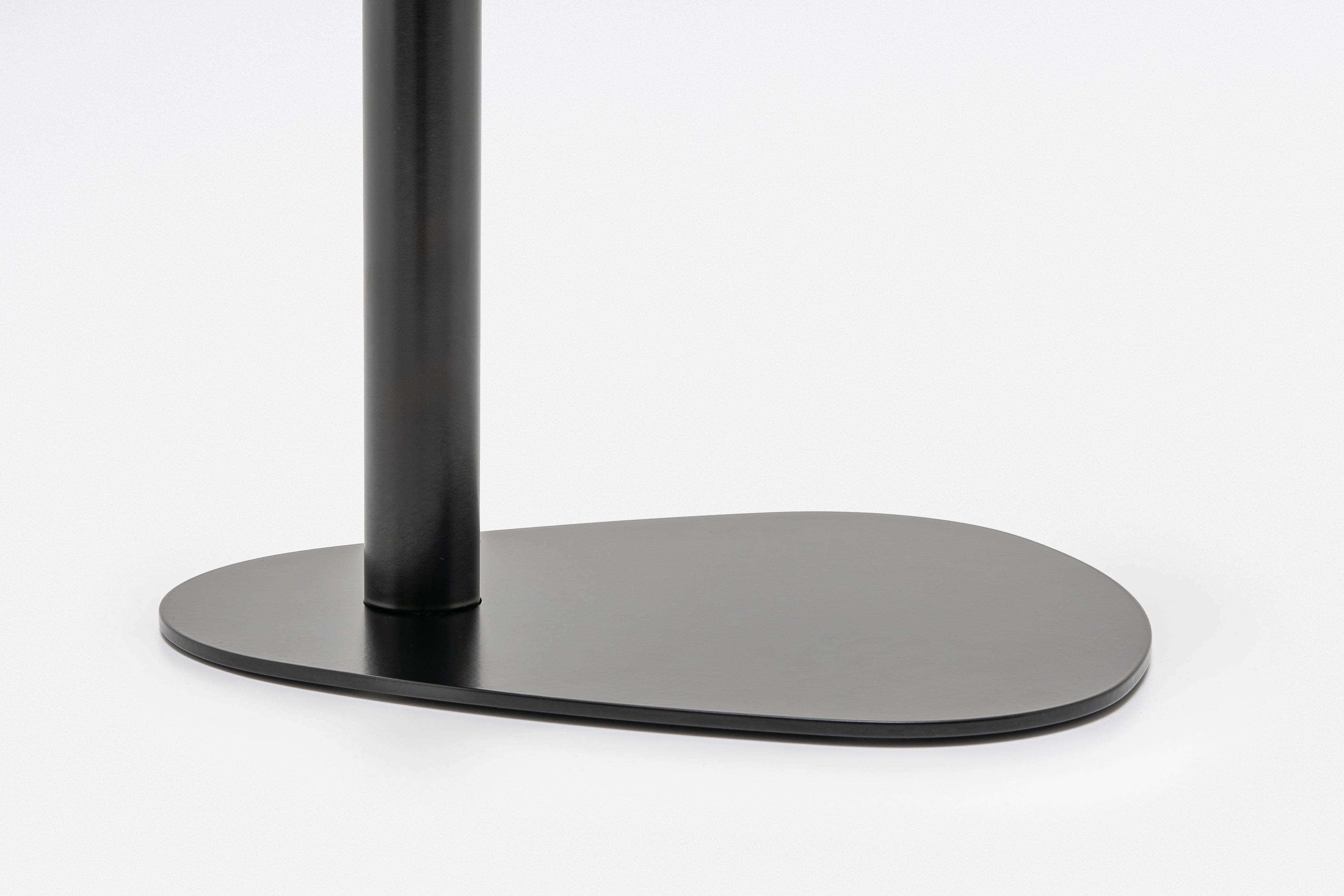 Kovový konferenčný stolík CELO