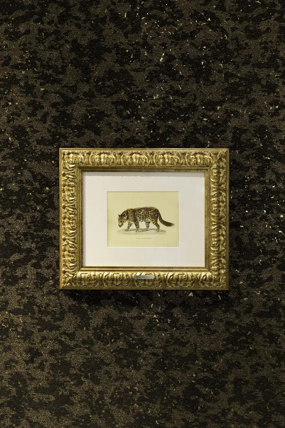 Tapeta BEARDED LEOPARD - BLACKENED GOLD Arte Eye on Design