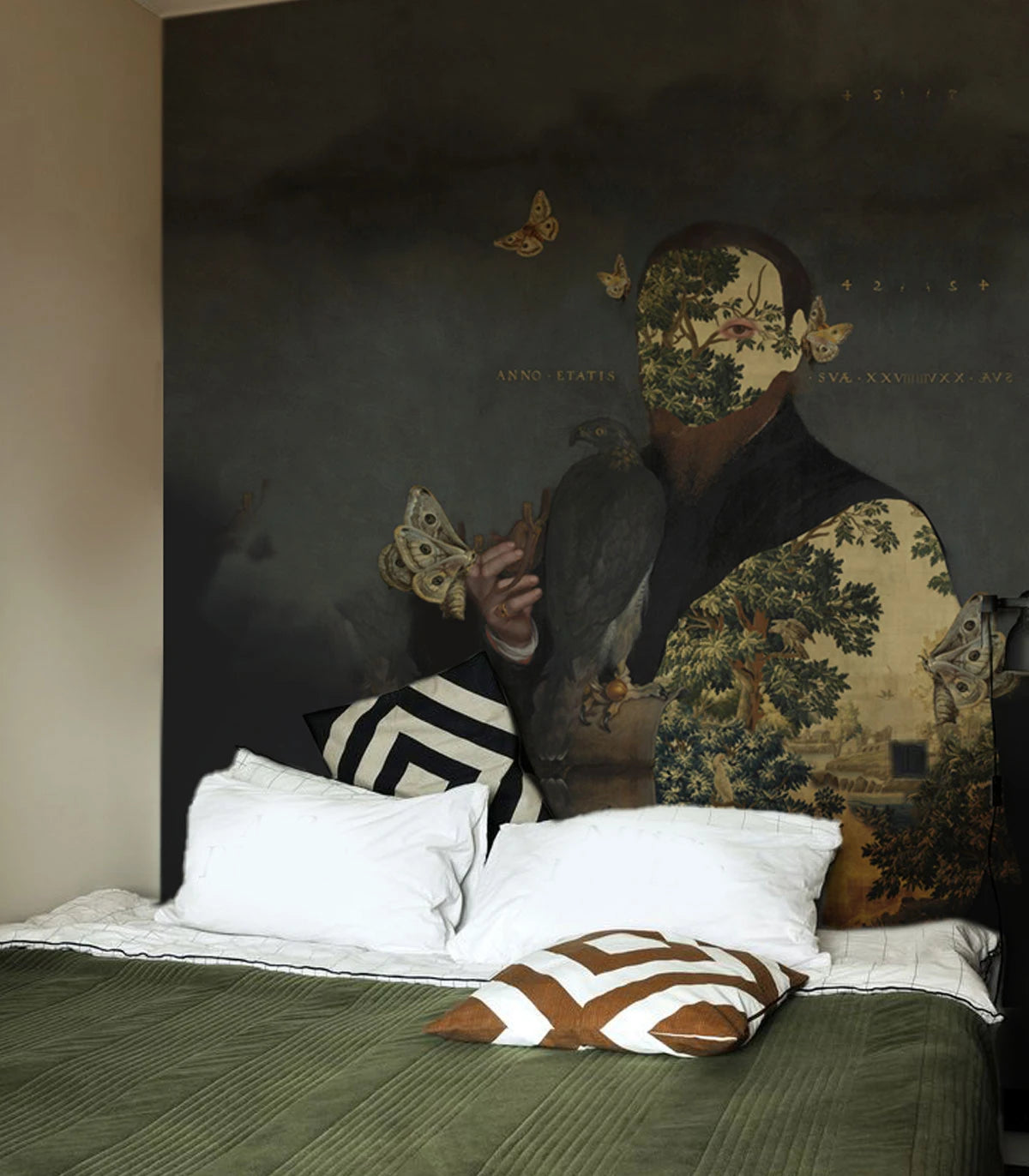 Non-woven wallpaper GENTLEMAN MOTH dark gray