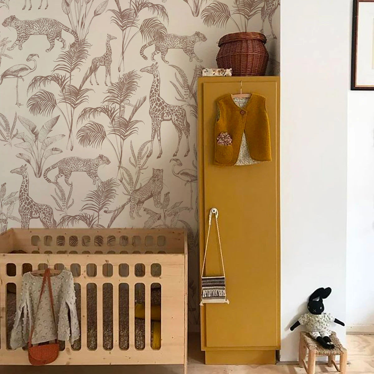 Tapeta so zvieracím motívom SAFARI BEIGE hnedá s béžovou