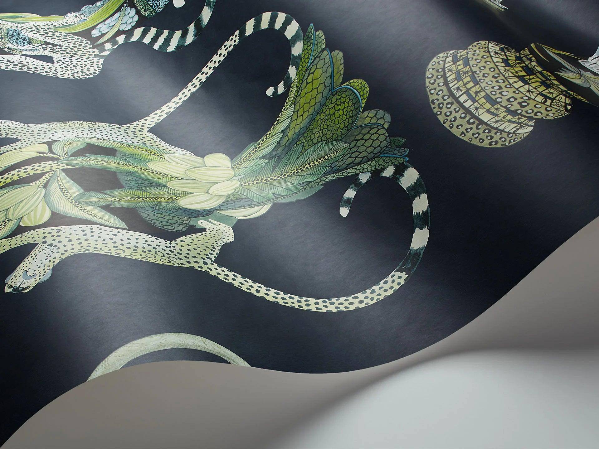 Tapeta THE ARDMORE COLLECTION - Khulu Vases czarny Cole & Son Eye on Design