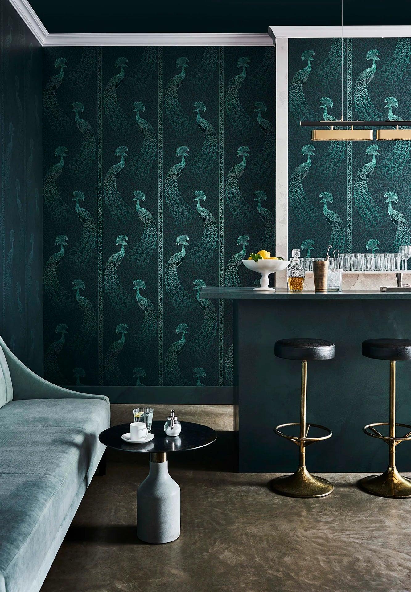 Metallic wallpaper with an animal motif of birds THE PEARWOOD COLLECTION - Pavo Parade brown on navy