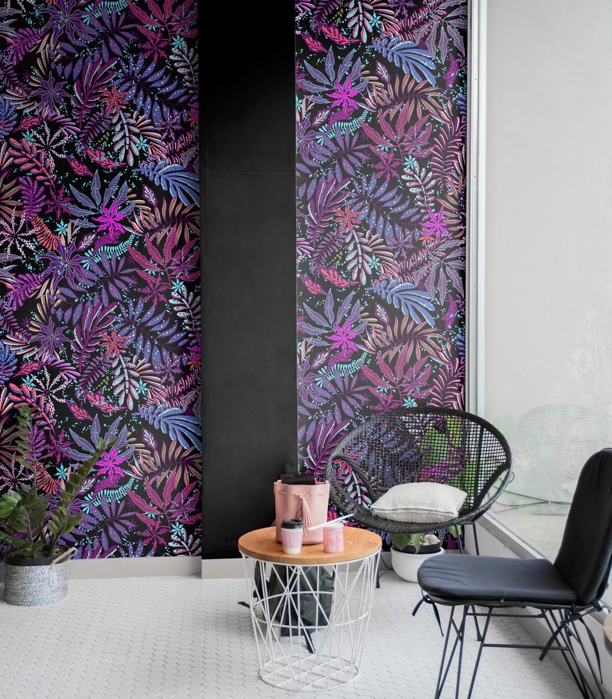 Tapeta VIOLET LEAVES Wallcolors Eye on Design