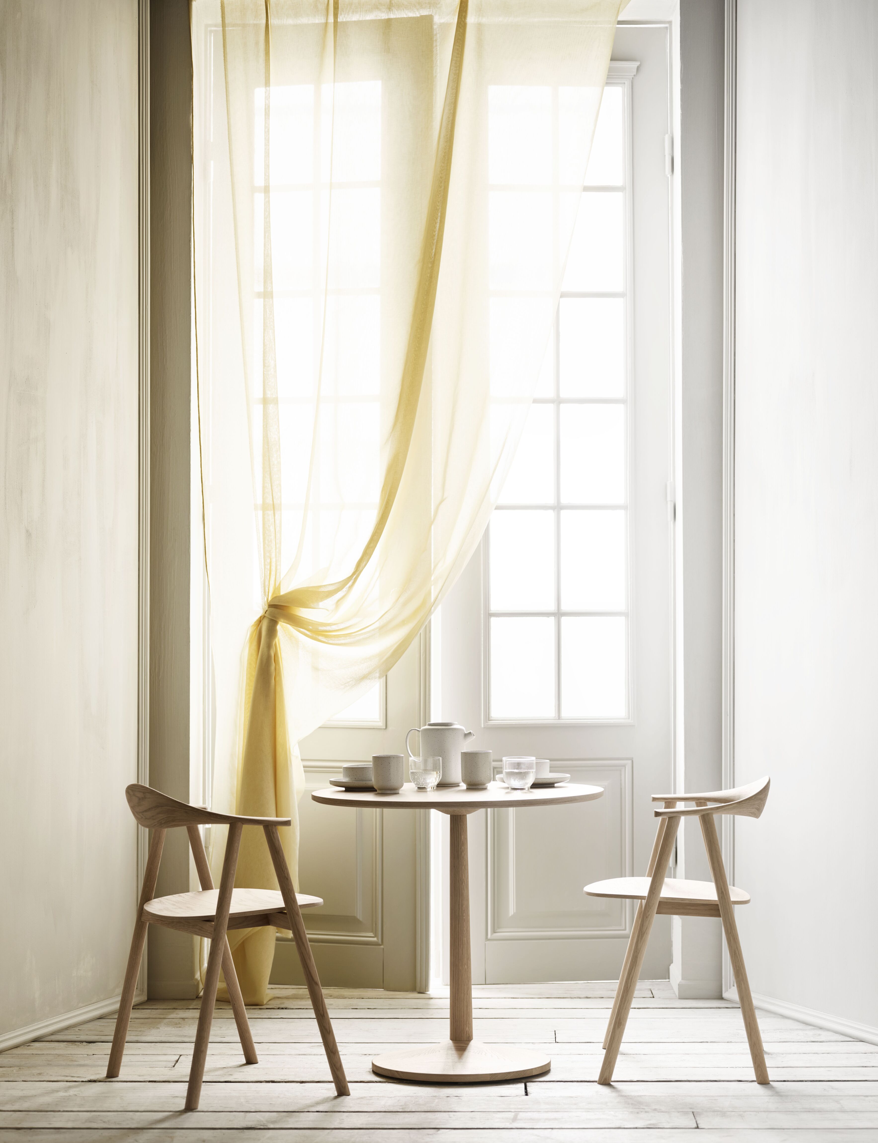 Stolička SWING bielené dubové drevo