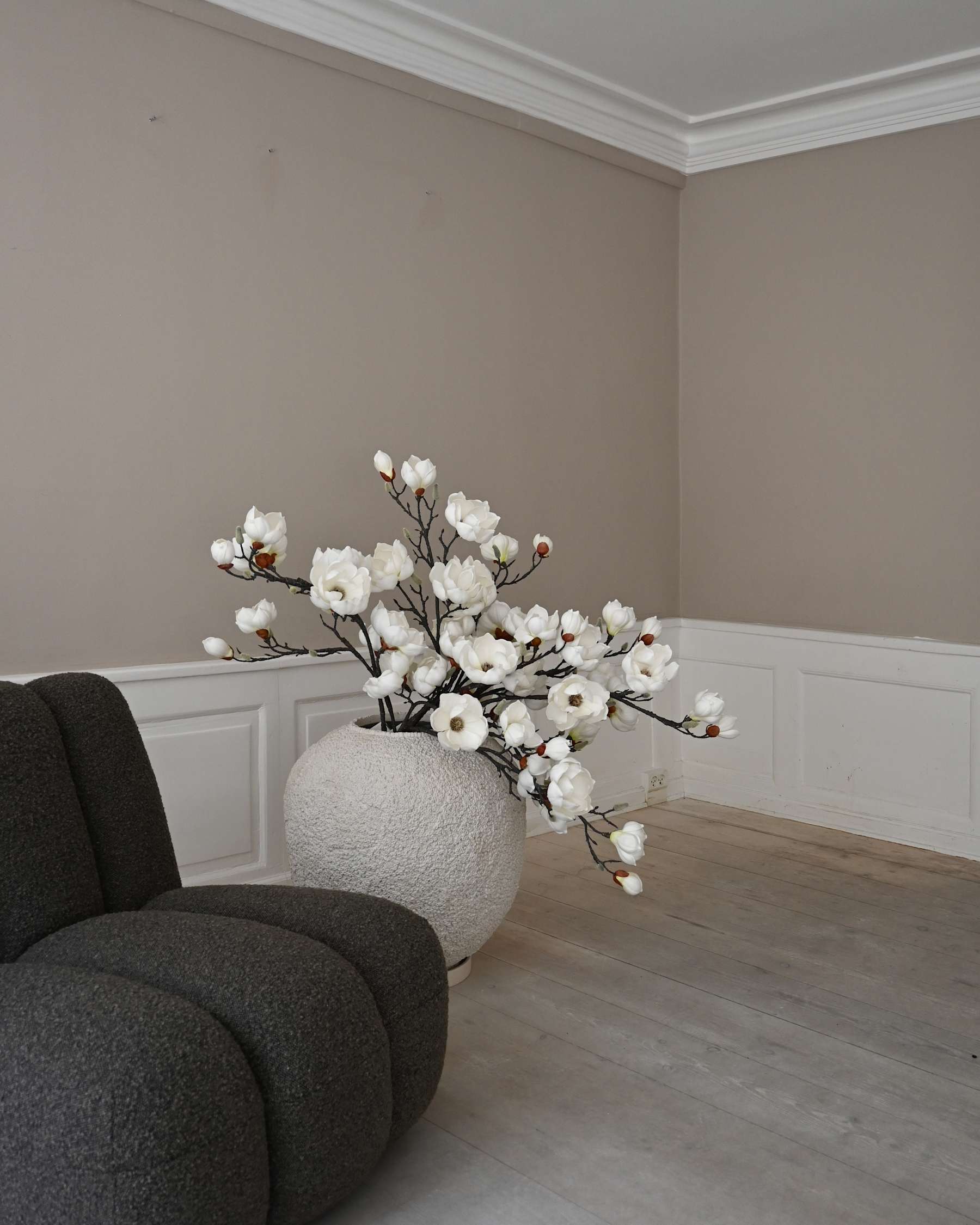 TOE armchair in gray-brown bouclé