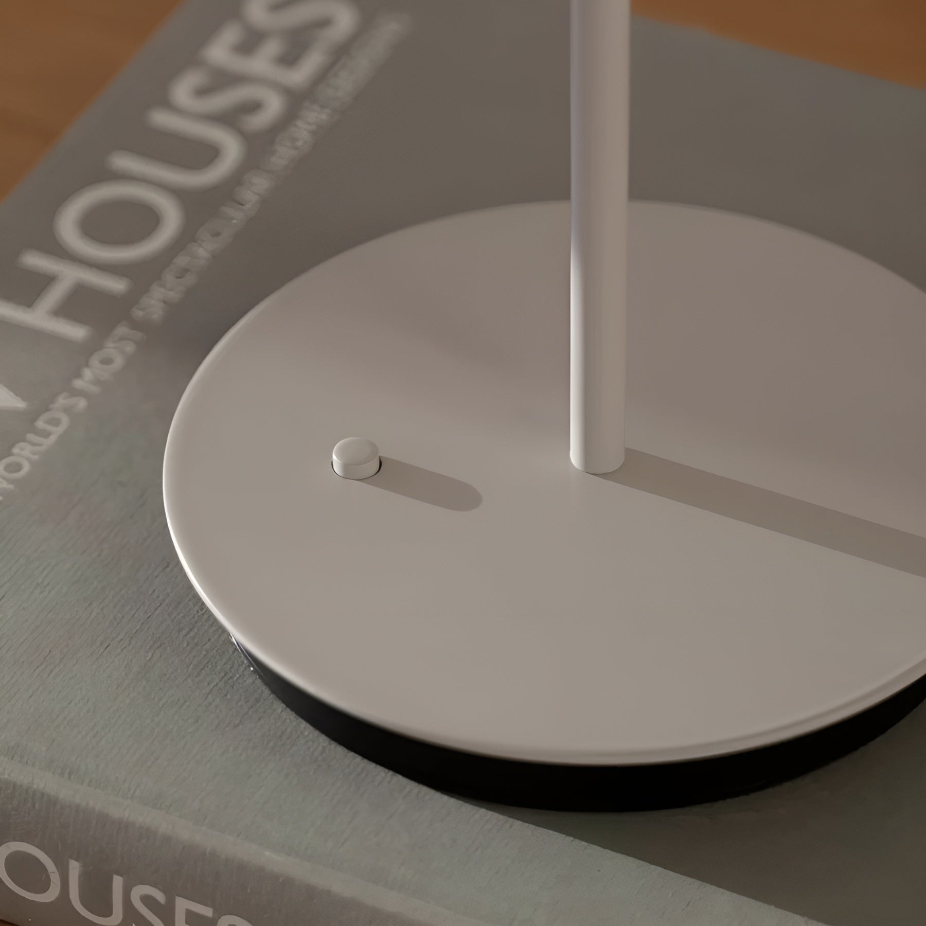 Portable lamp ASTERIA MOVE MONOCHROME light gray