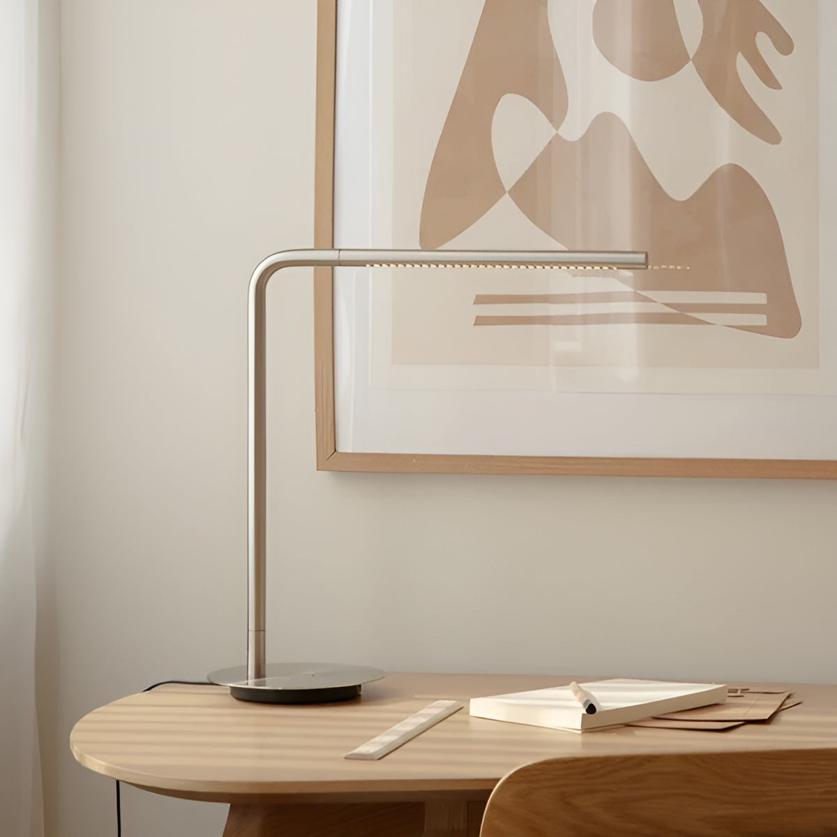 Stolná lampa OMNI strieborná