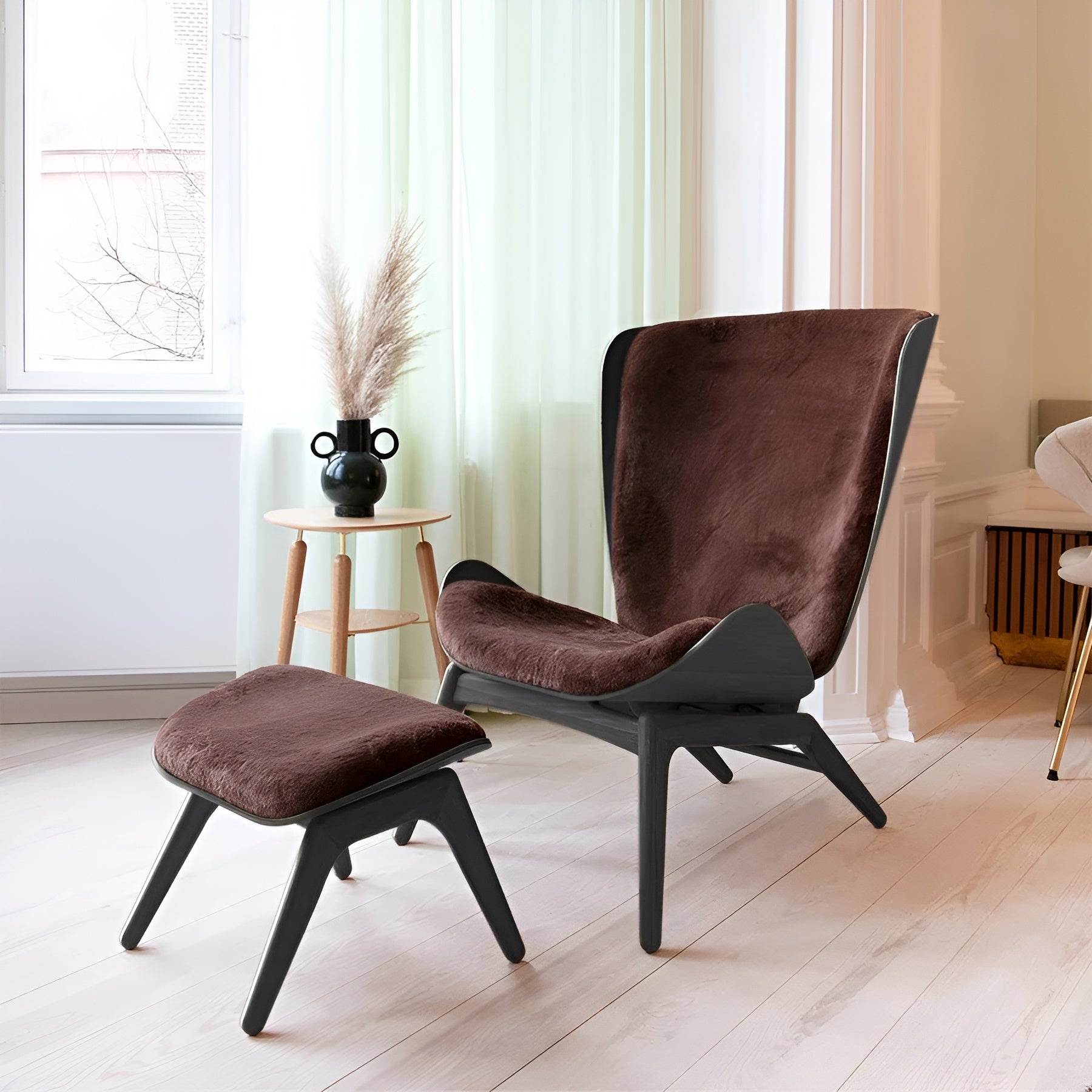READER footrest brown leather with oak base