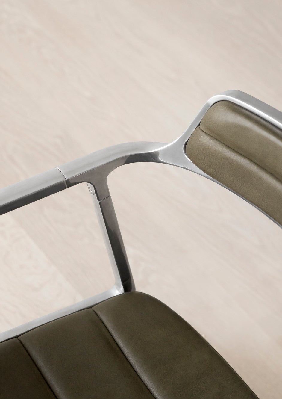 Office Chair 452 Green Leather with Metal Base