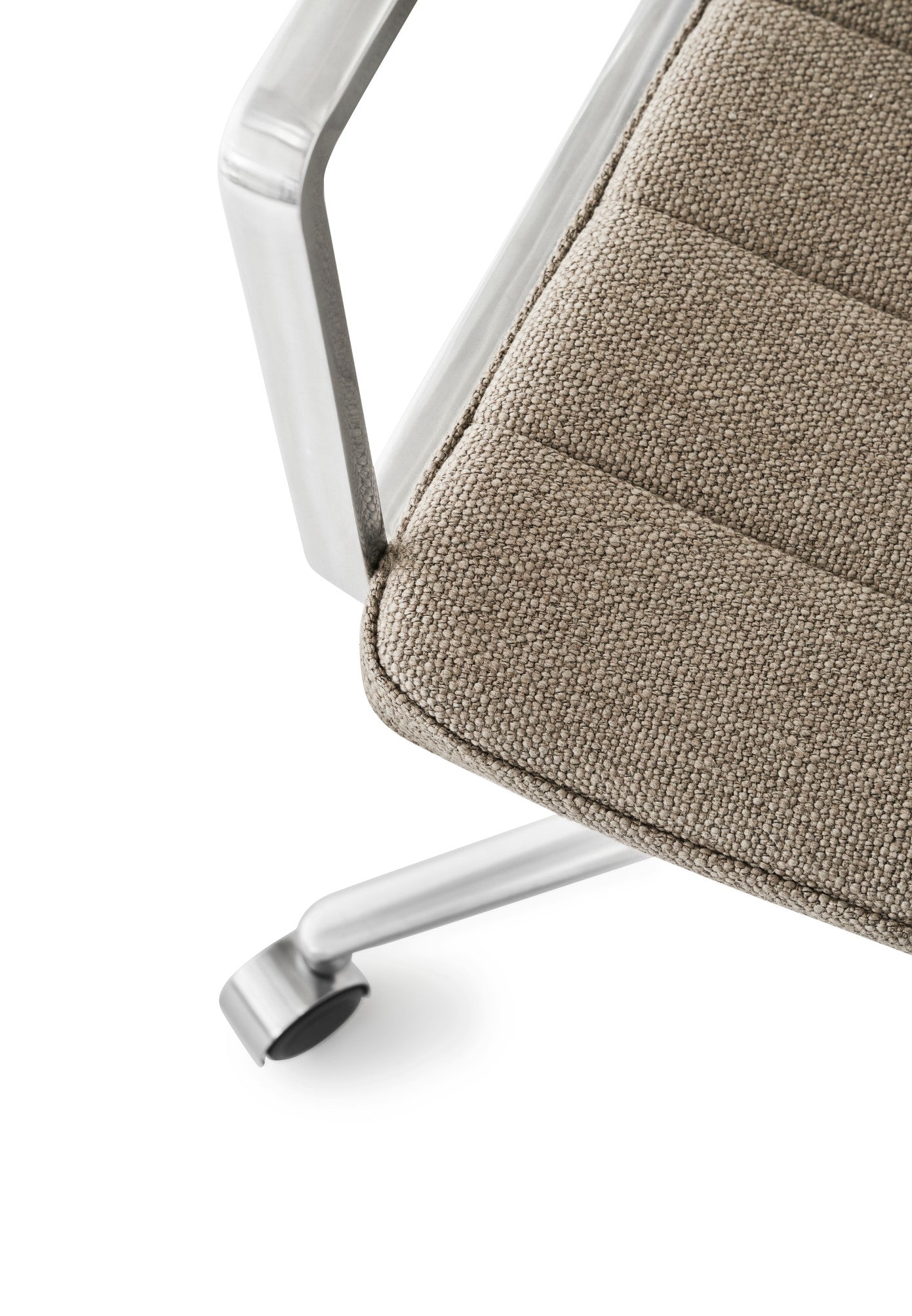 Office chair 452 sand fabric with metal base