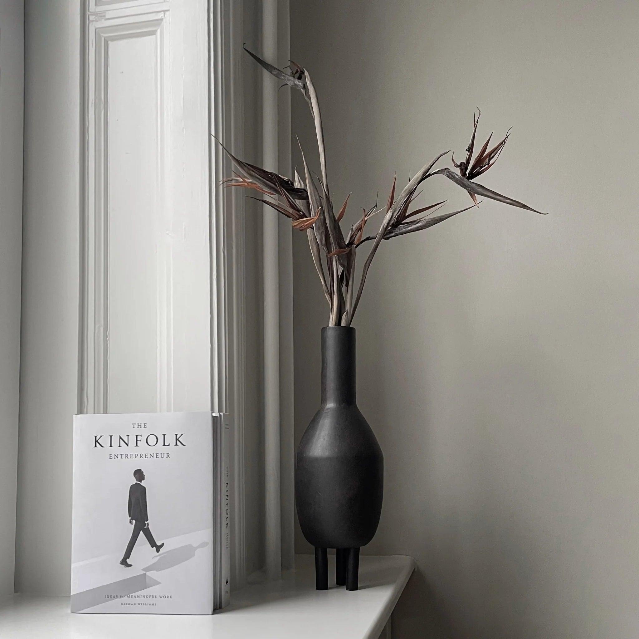 Wazon DUCK SLIM ciemnobrązowy 101 Copenhagen Eye on Design