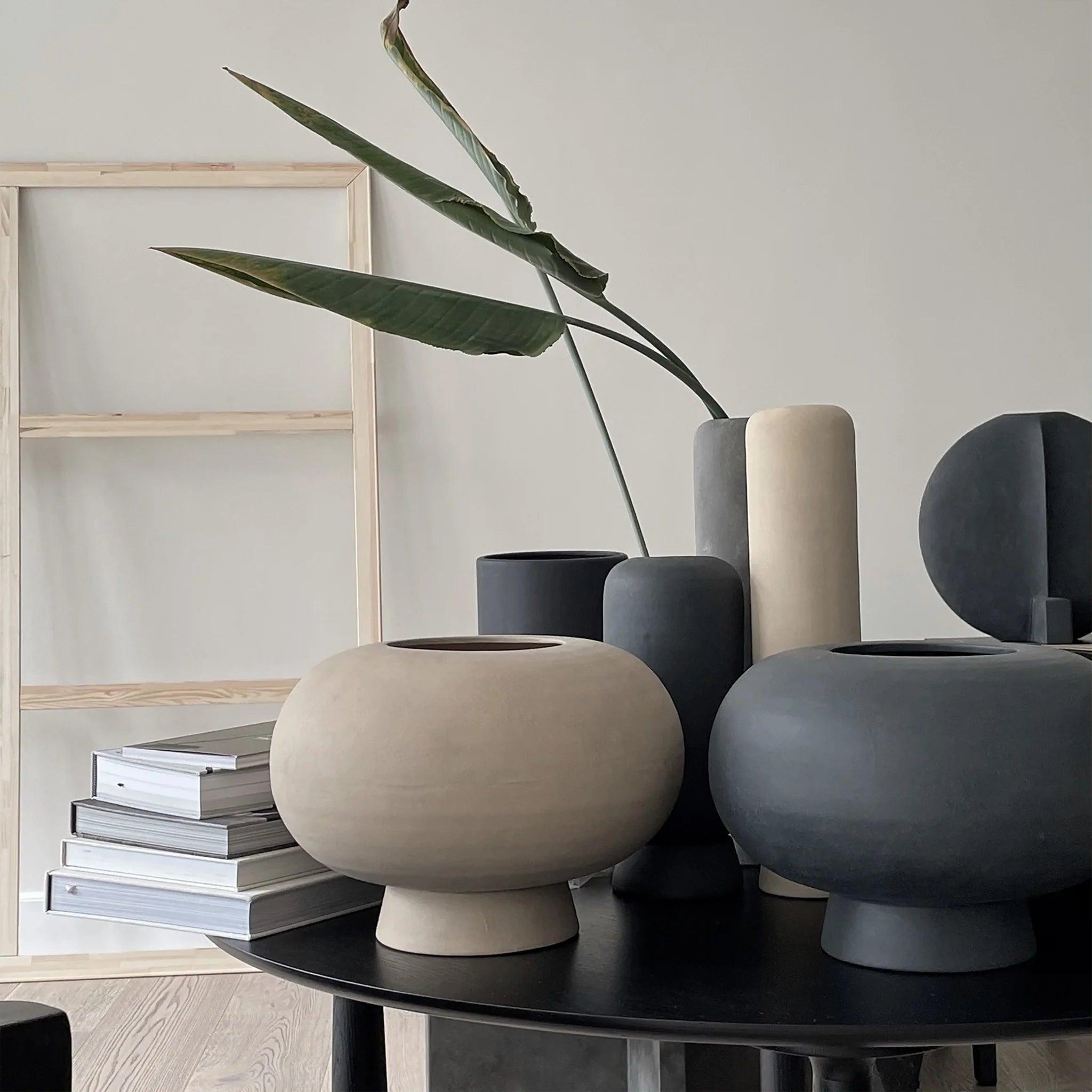 Wazon KABIN FAT czarny 101 Copenhagen Eye on Design