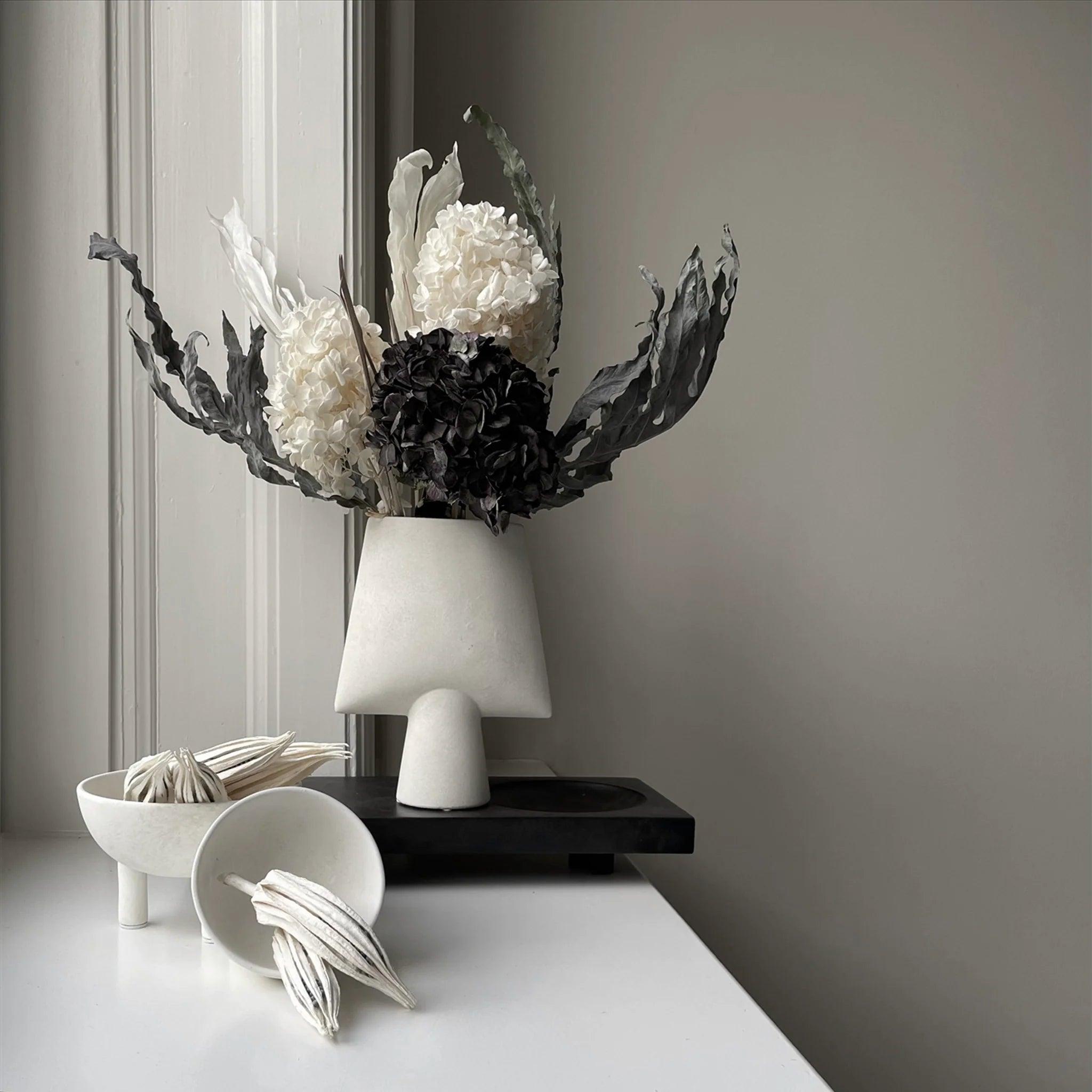 Wazon SPHERE SQUARE biały 101 Copenhagen Eye on Design