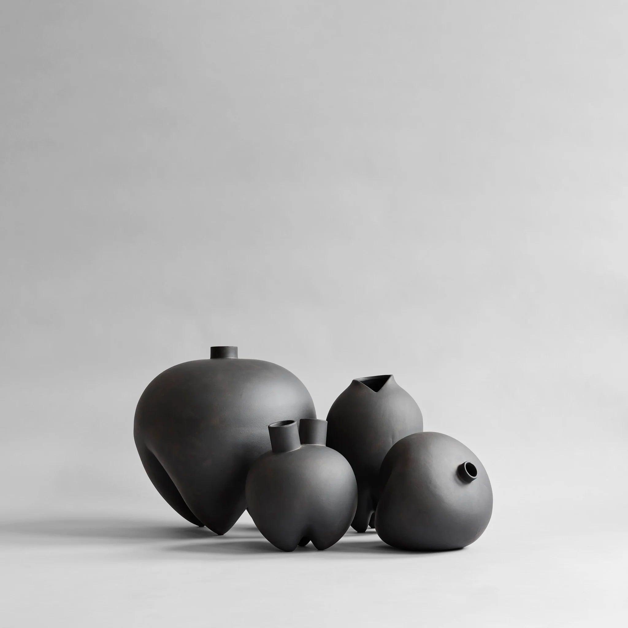 Wazon SUMO HORNS ciemnobrązowy 101 Copenhagen Eye on Design