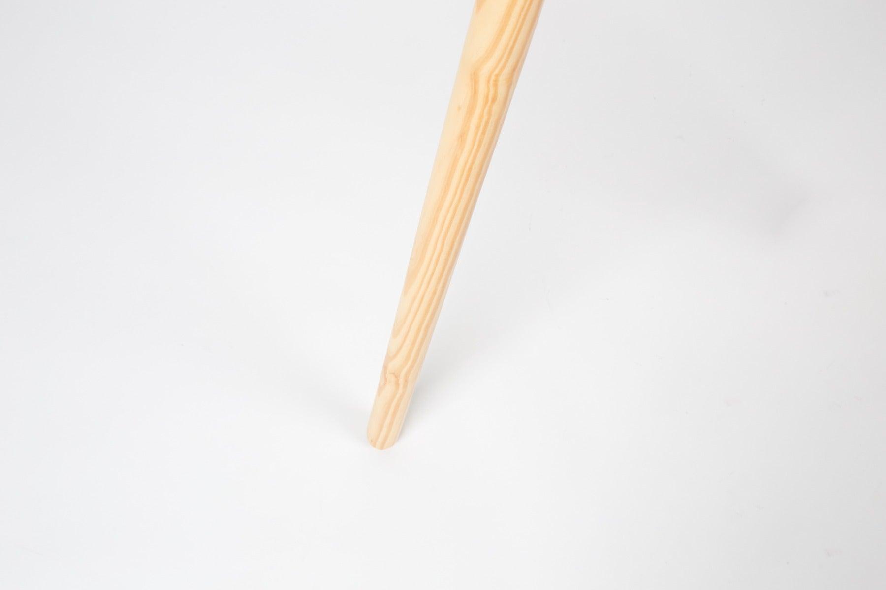 Wieszak na ubrania PINNACLE szary Zuiver Eye on Design