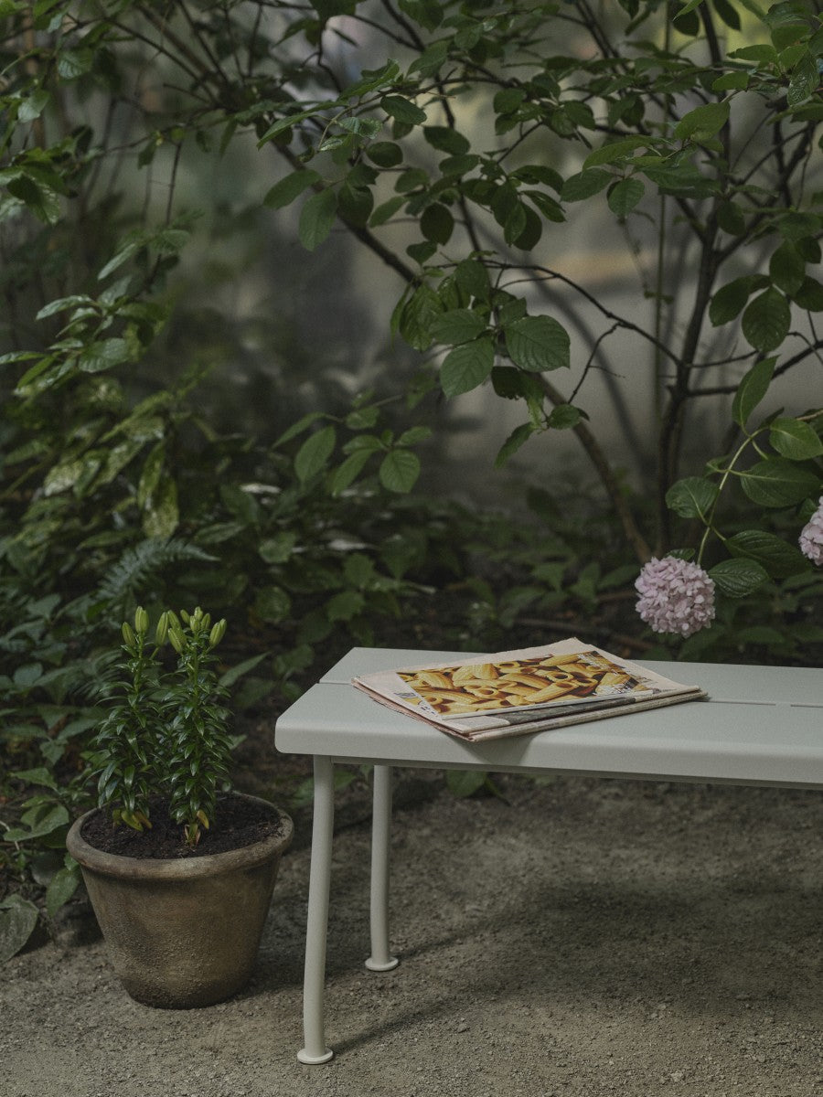 Záhradná lavička FLANER pozinkovaná oceľ