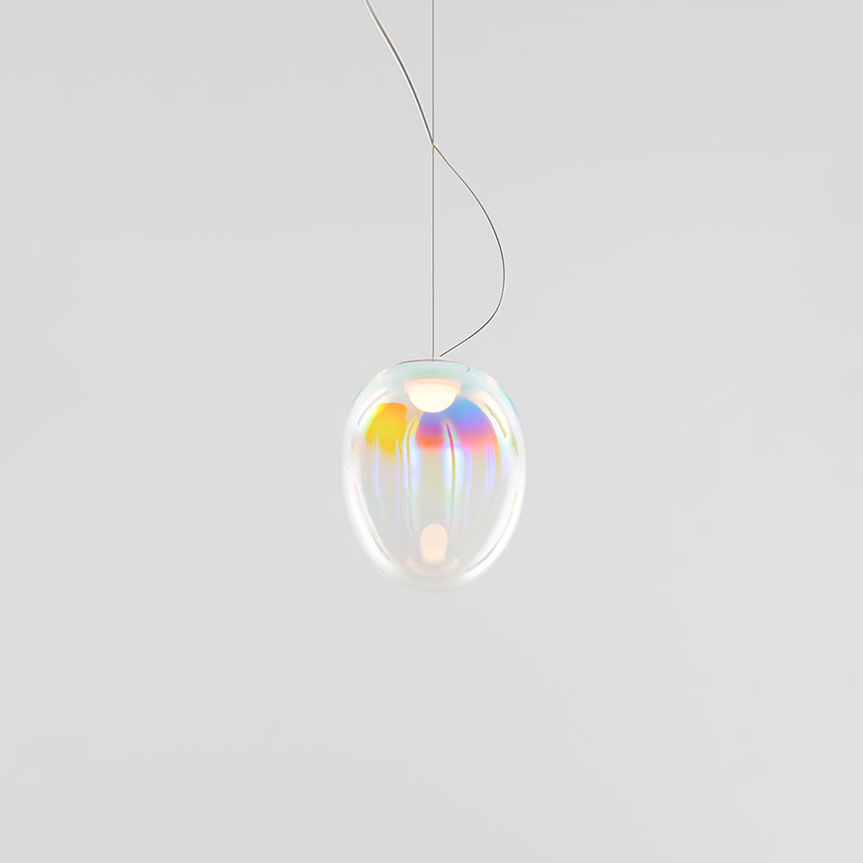 Závesná lampa STELLAR NEBULA opalizované sklo fúkané