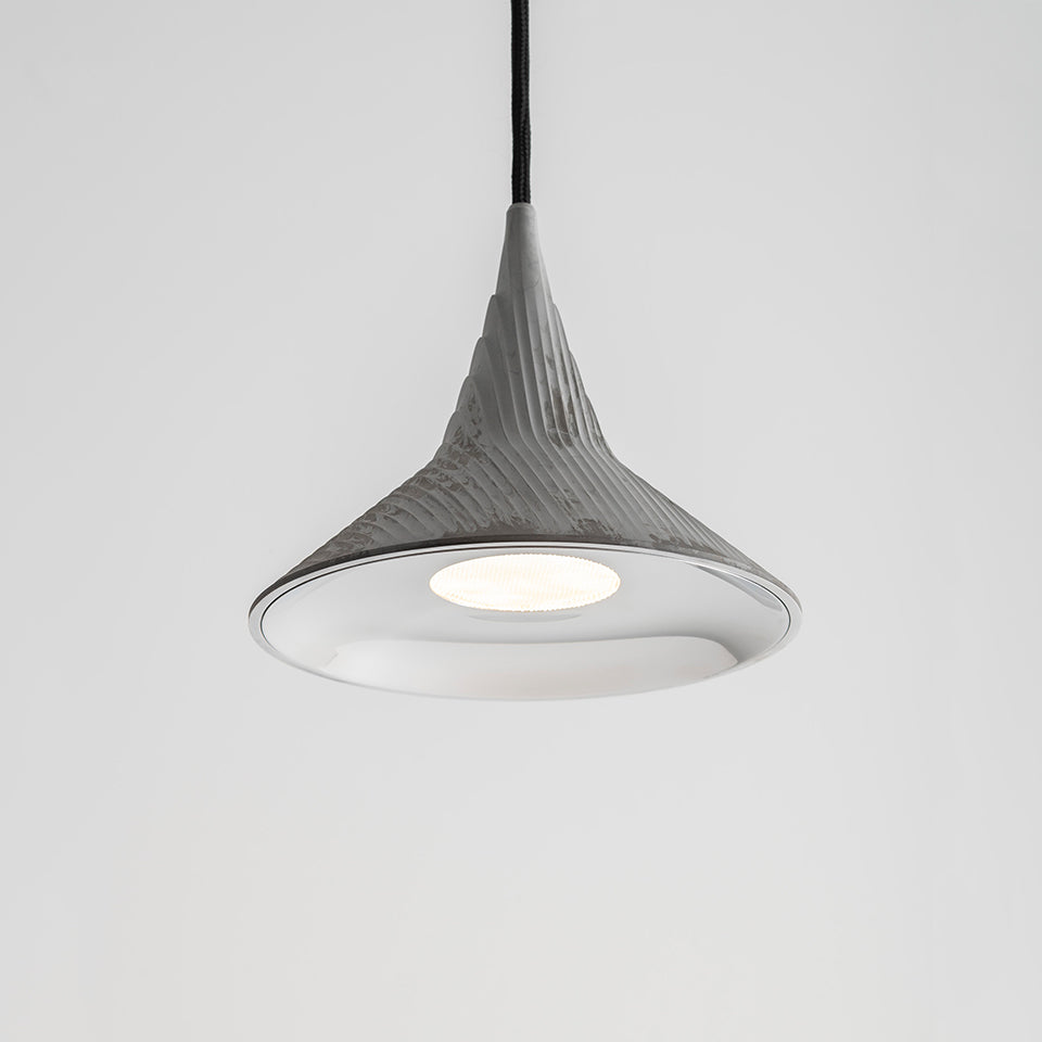 Závesná lampa UNTERLINDEN hliník