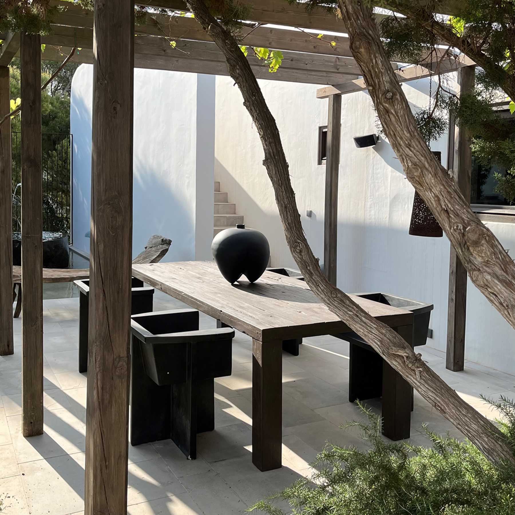 Kreslo BRUTUS kávové