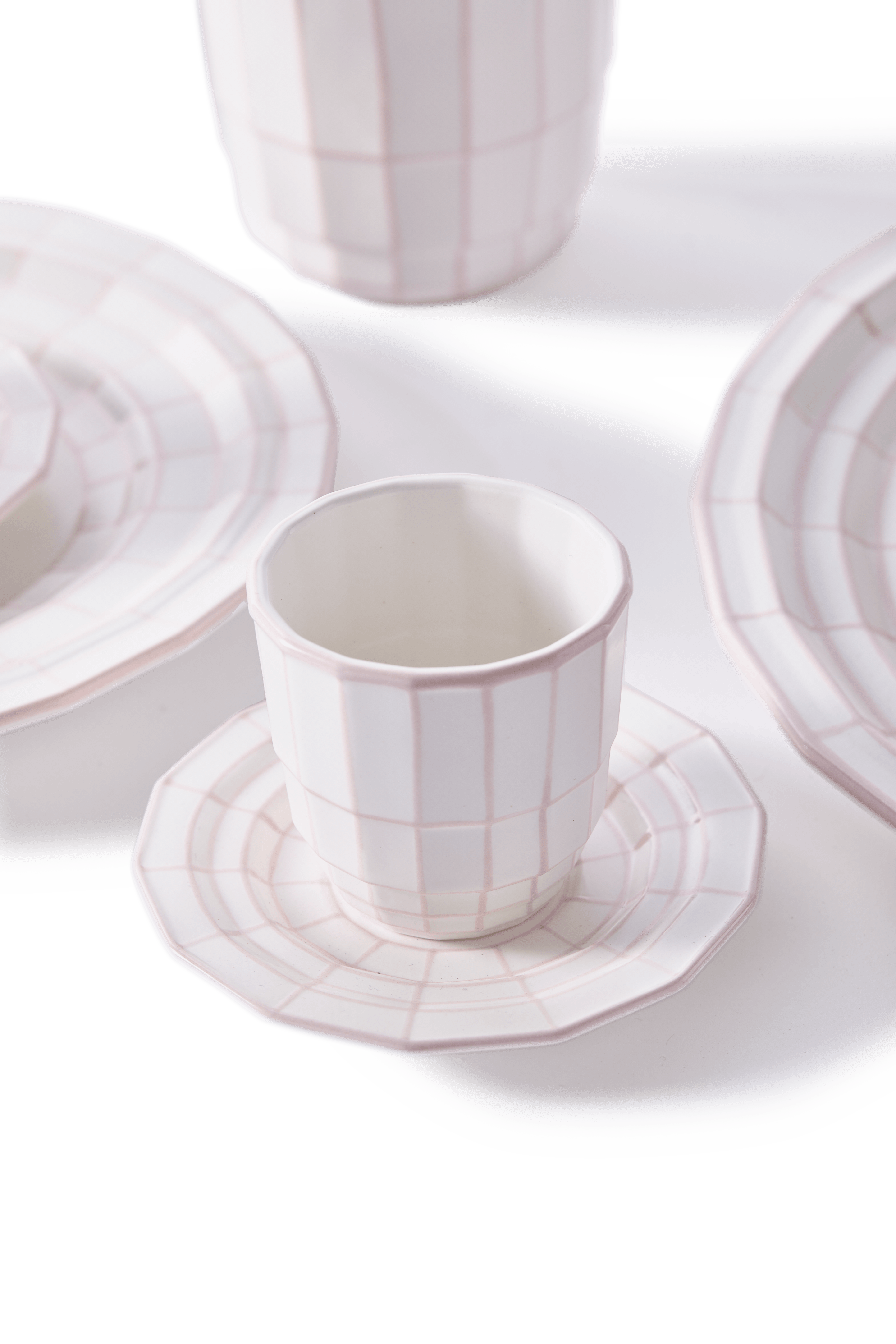 Zestaw talerzy DIGI jasnoróżowy Pols Potten Eye on Design