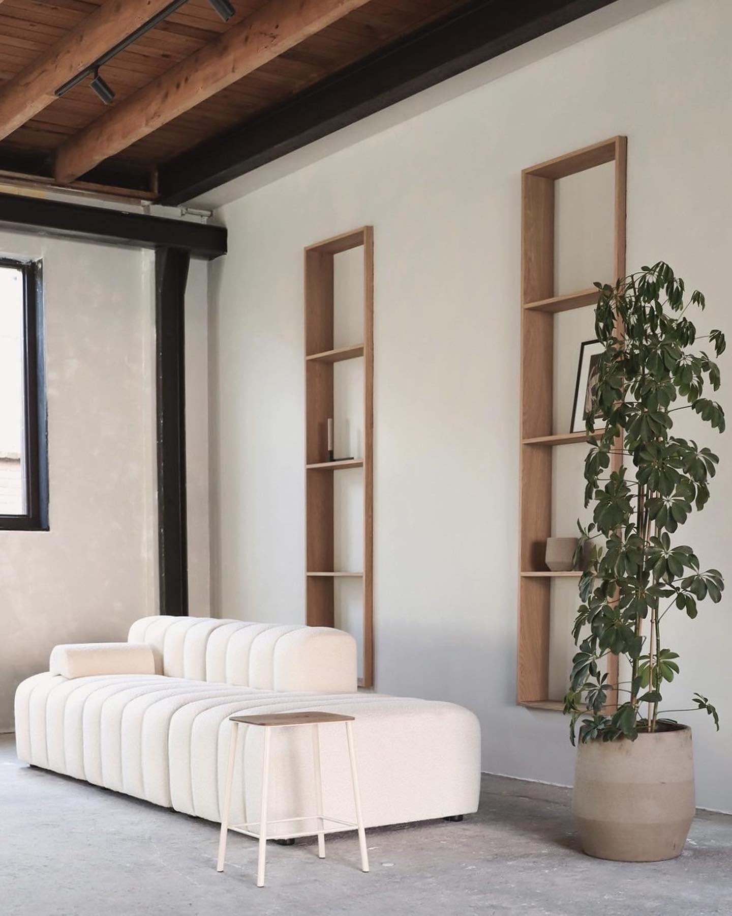 Zestaw wypoczynkowy modułowy STUDIO boucle kremowy NORR11 Eye on Design