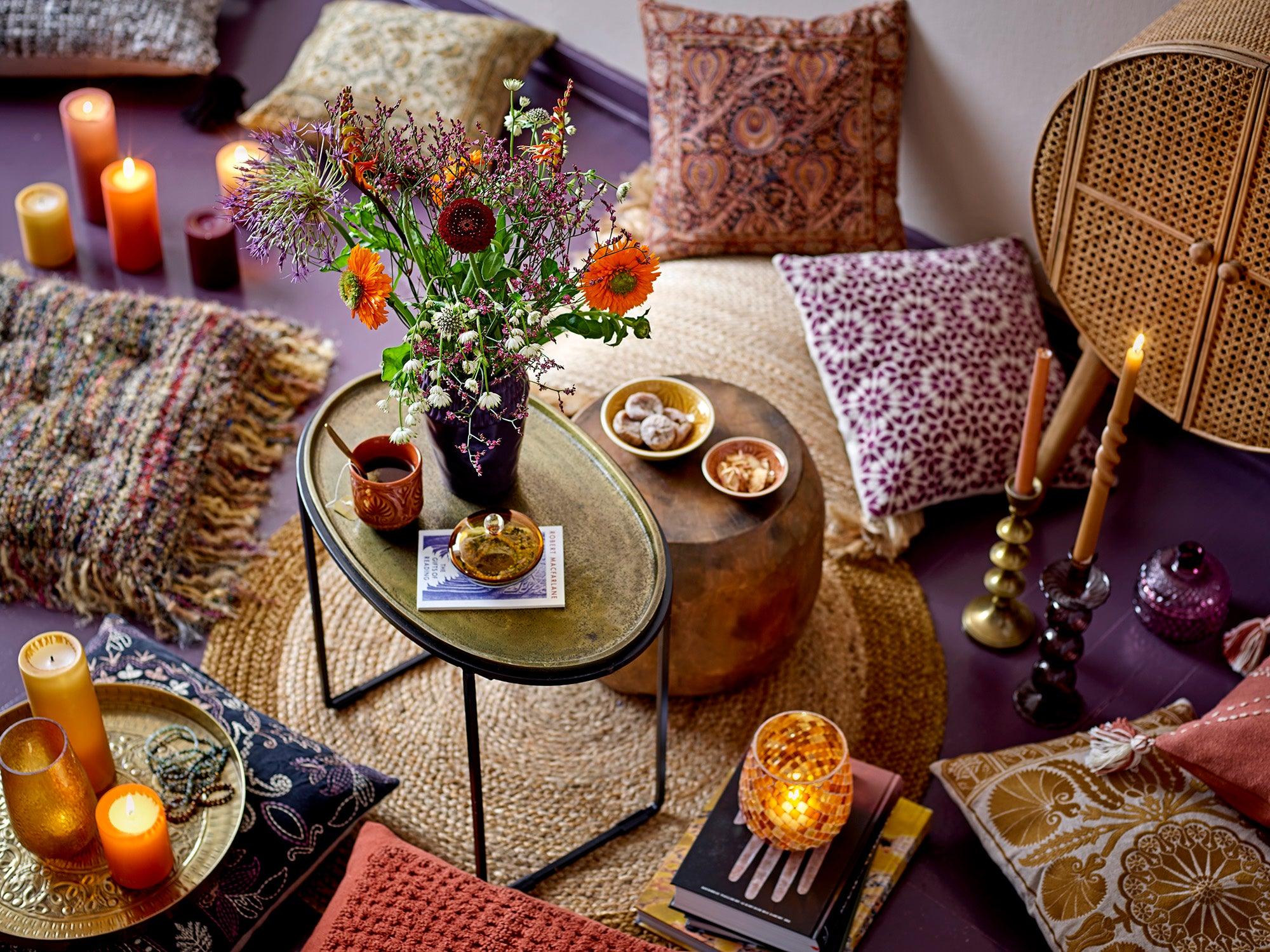 Zestaw złotych świeczników dekoracyjnych Bloomingville Eye on Design