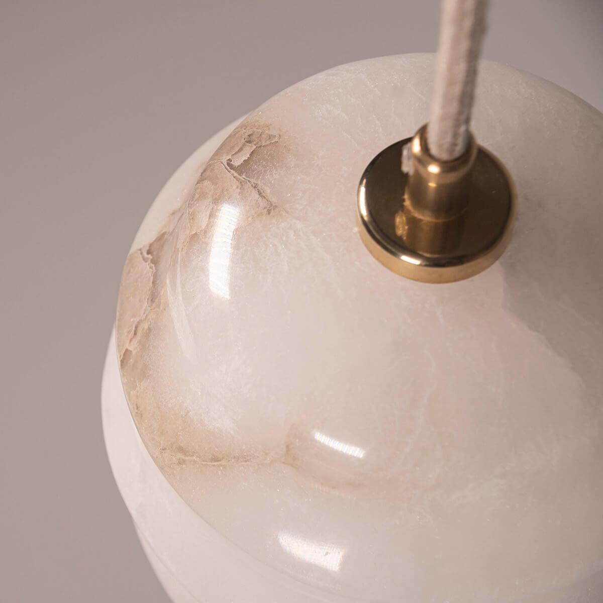 Żyrandol alabastrowy KALLIOPE nikiel Embassy Interiors Eye on Design