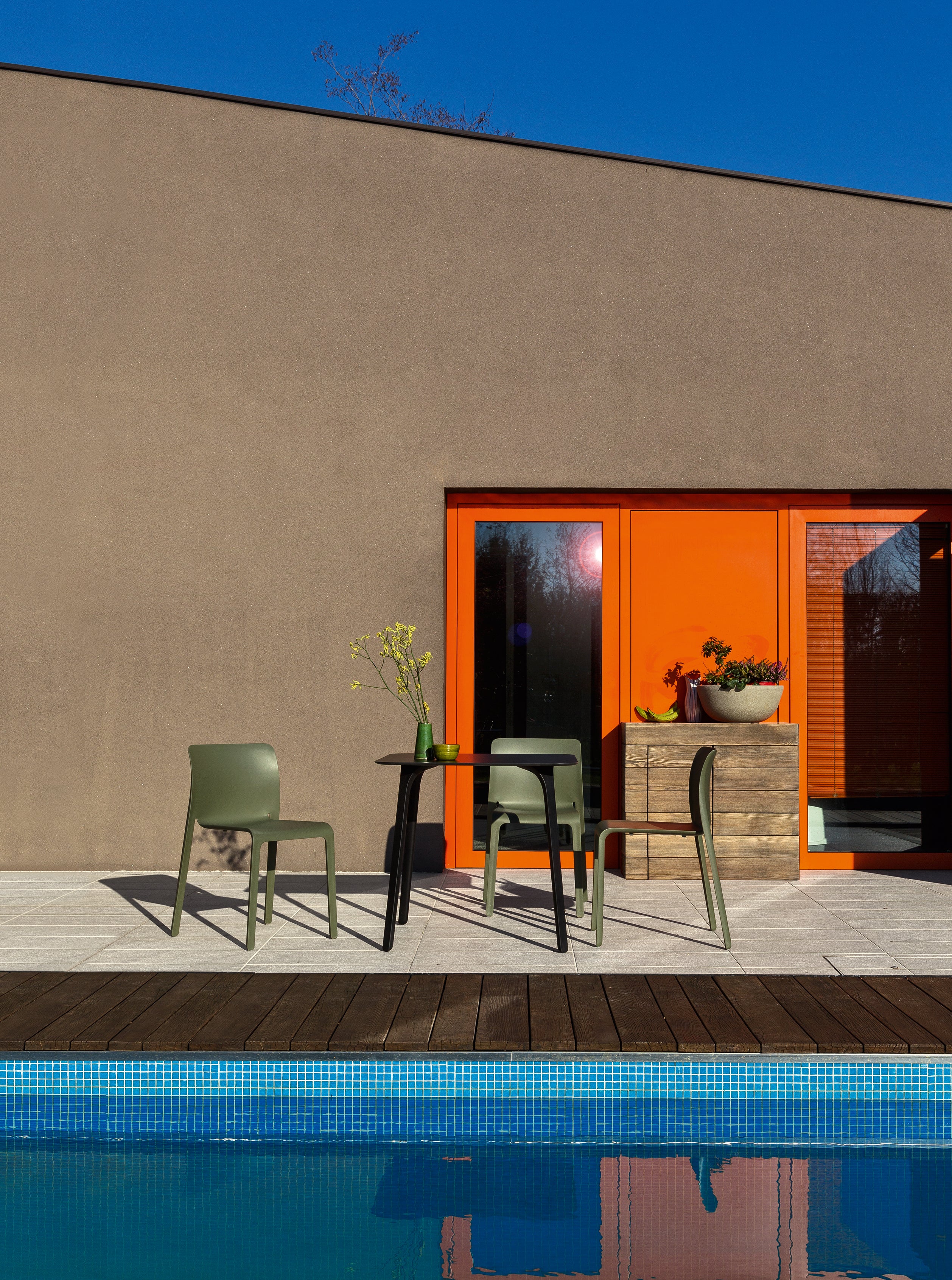 Krzesło zewnętrzne FIRST zielony Magis Eye on Design