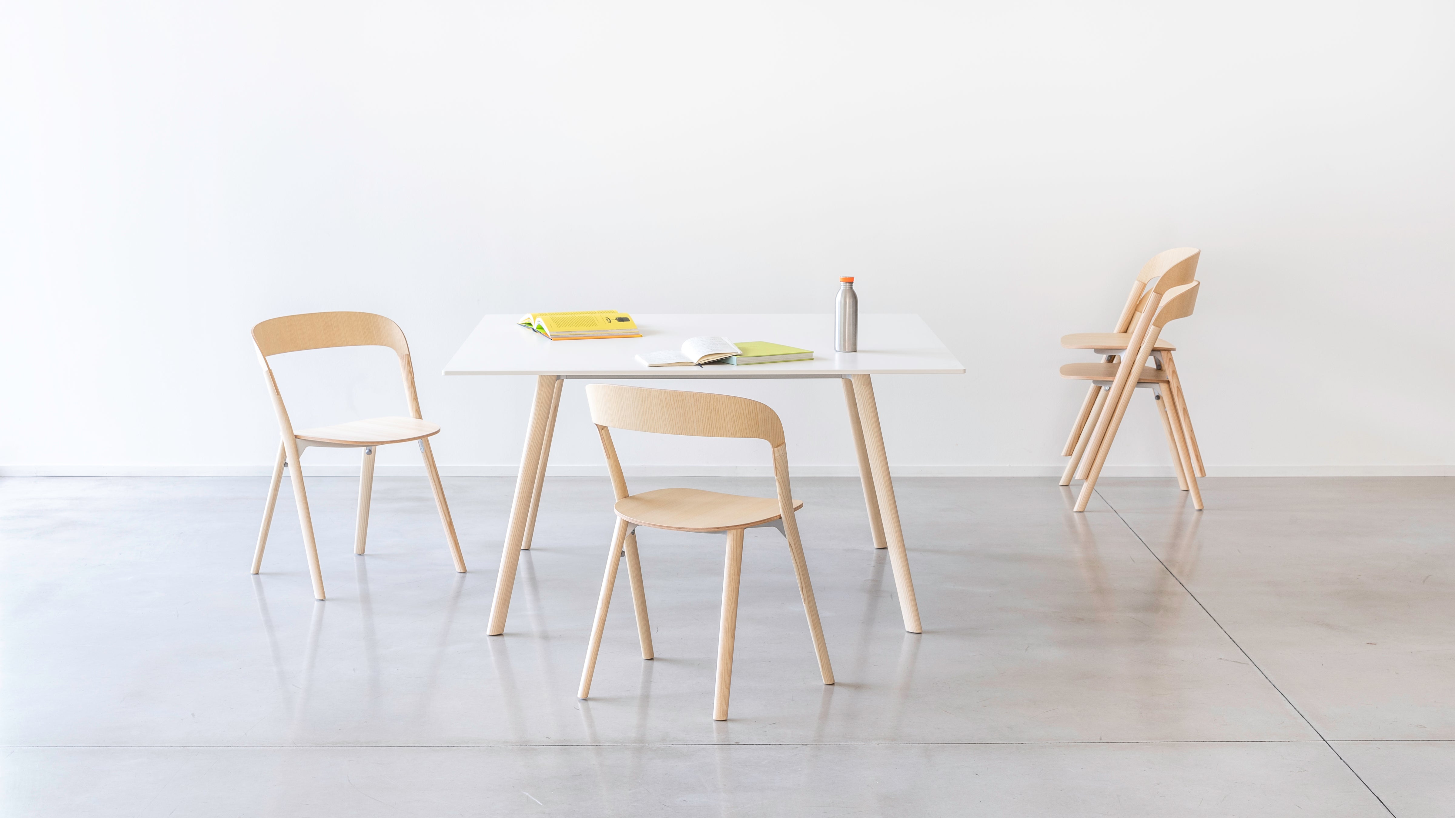 Krzesło PILA drewniany Magis Eye on Design