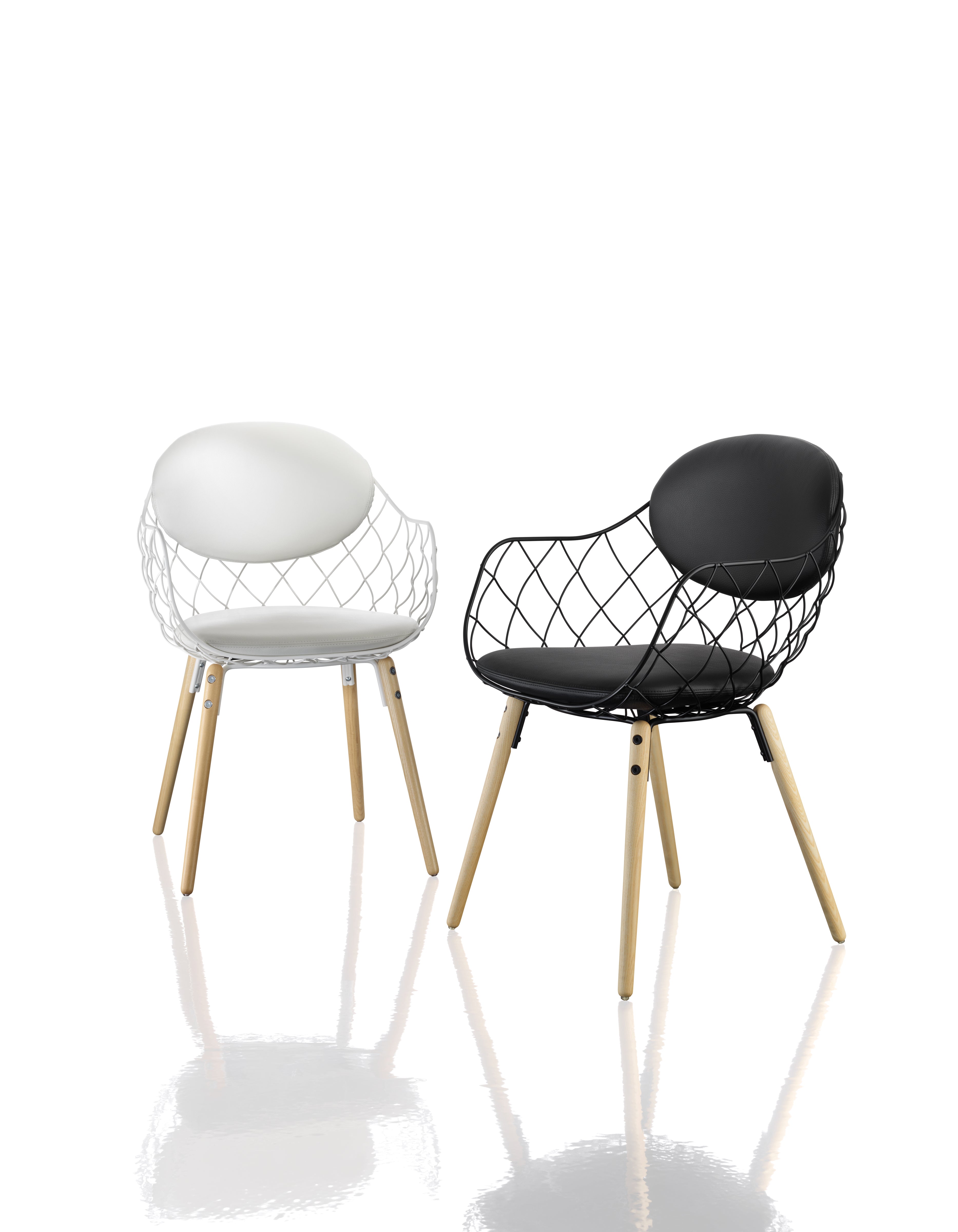 Krzesło druciane PIÑA biały (skórzana poduszka) z drewnianymi nogami Magis Eye on Design