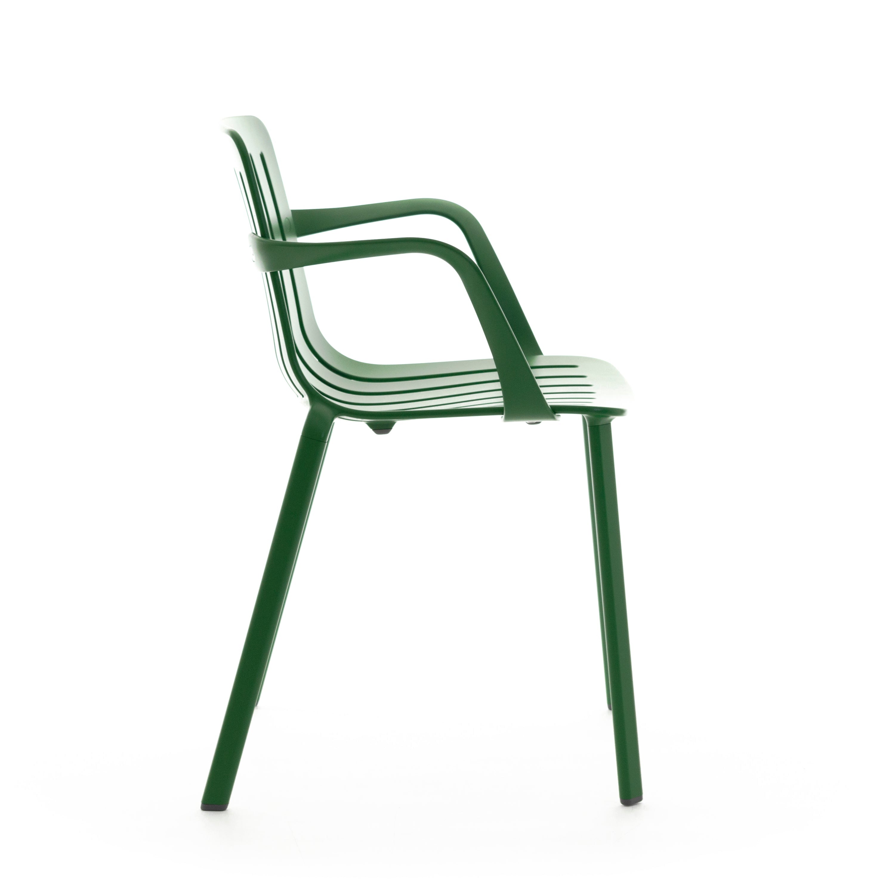 Krzesło zewnętrzne z podłokietnikami PLATO zielony Magis Eye on Design