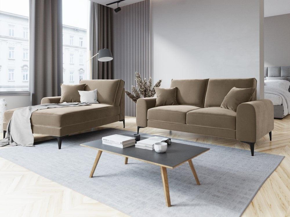 Szezlong aksamitny lewostronny MADARA cappuccino z czarną podstawą Mazzini Sofas Eye on Design