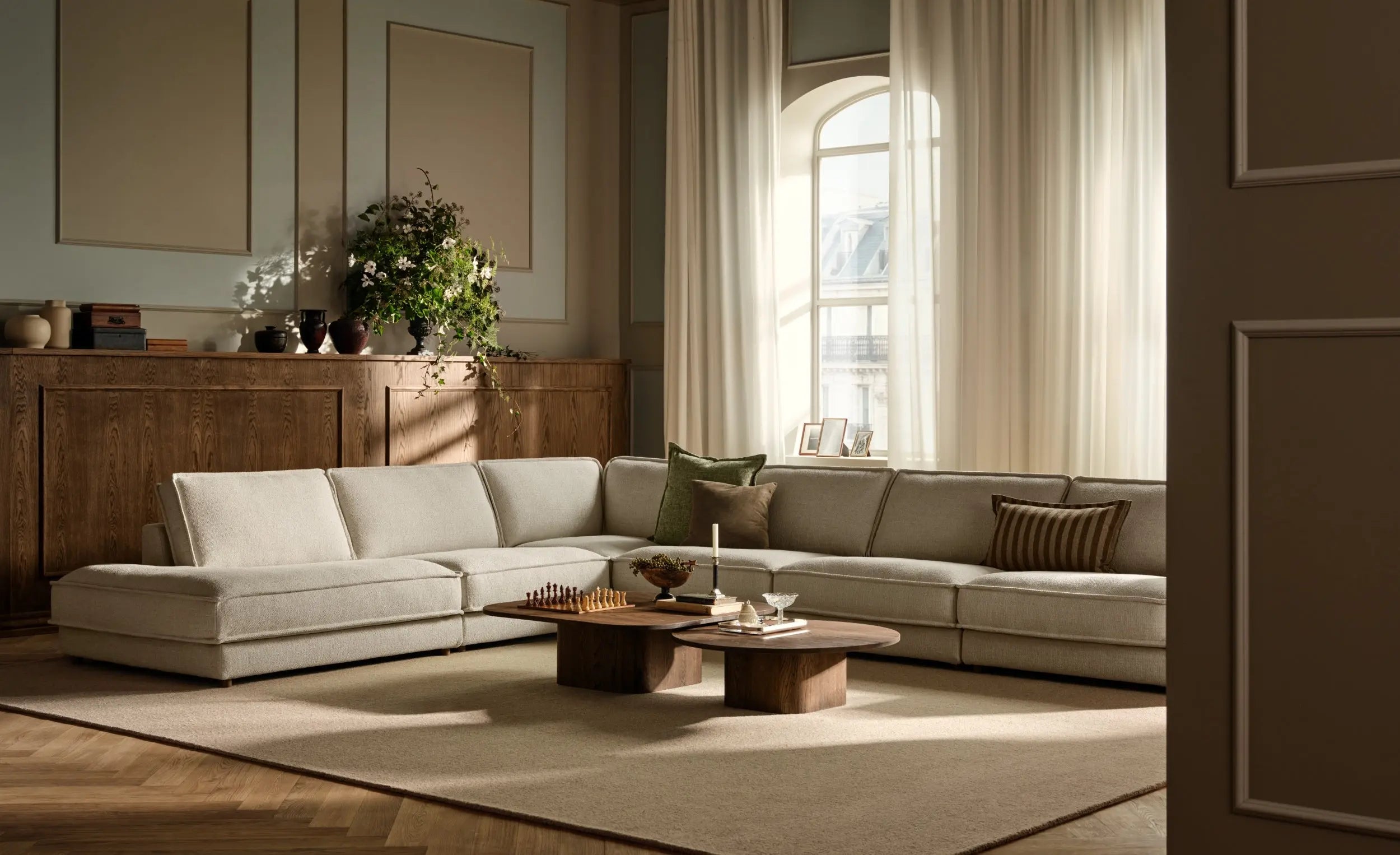 styl quiet luxury w salonie