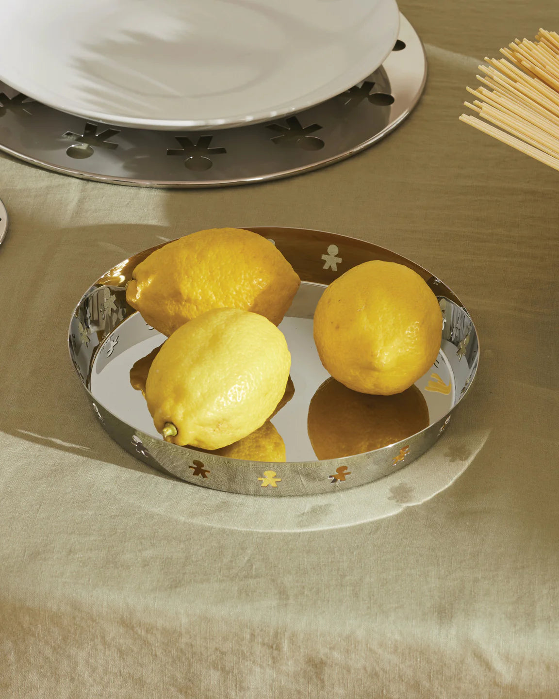 Tácka s vysokým okrajom GIROTONDO z nehrdzavejúcej ocele