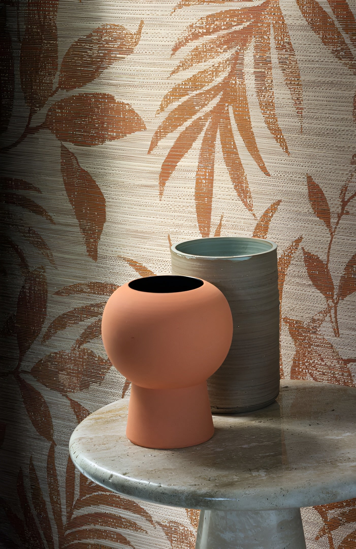 Textile wallpaper with a plant motif of SALIX leaves - EMERALD/CELEDON light green with beige