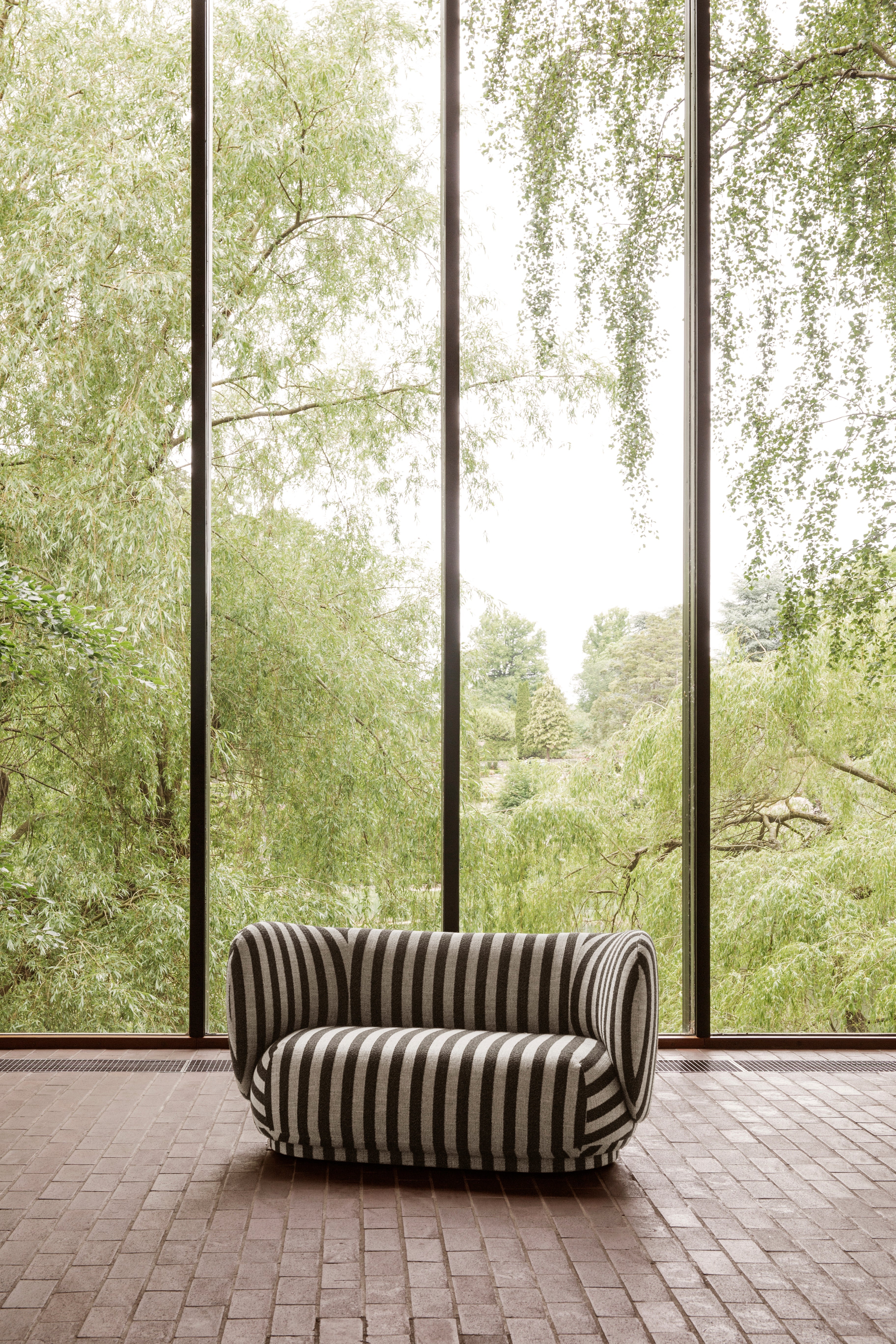 Pohovka 2-osobová RICO Louisiana čierno-biela