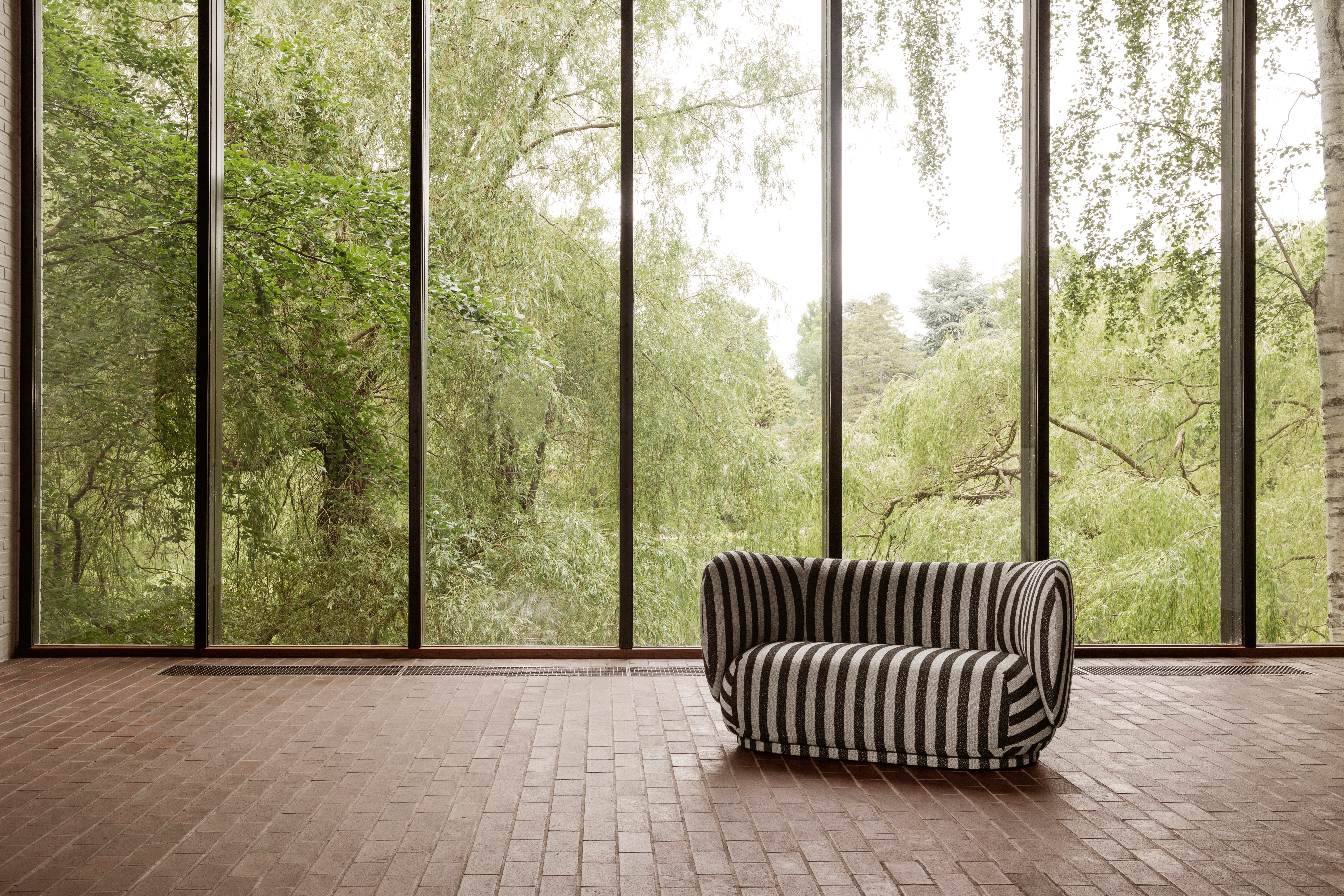 Pohovka 2-osobová RICO Louisiana čierno-biela