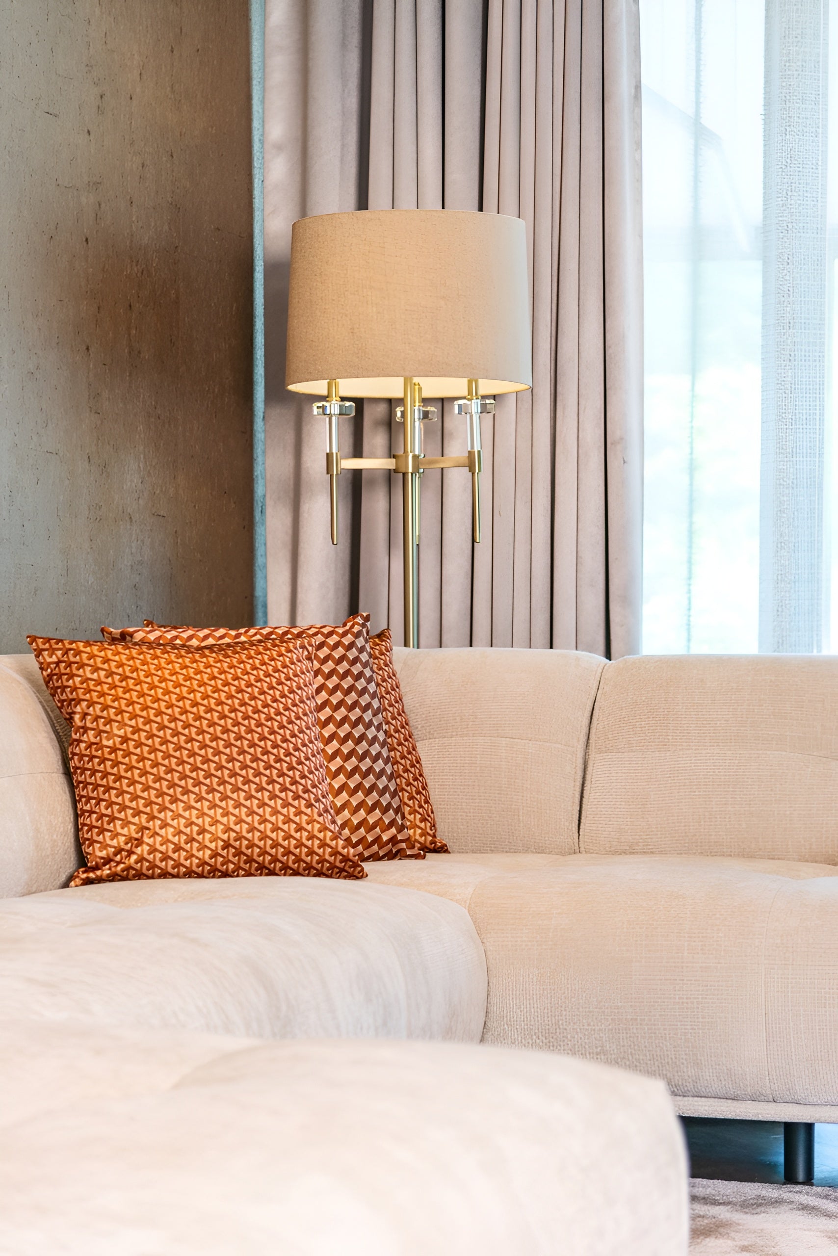 PHYLLISIA Pillow brown
