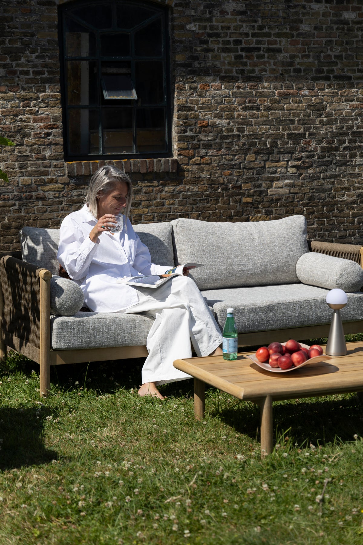 Záhradný nábytkový set OASIS šedý s akáciovým drevom