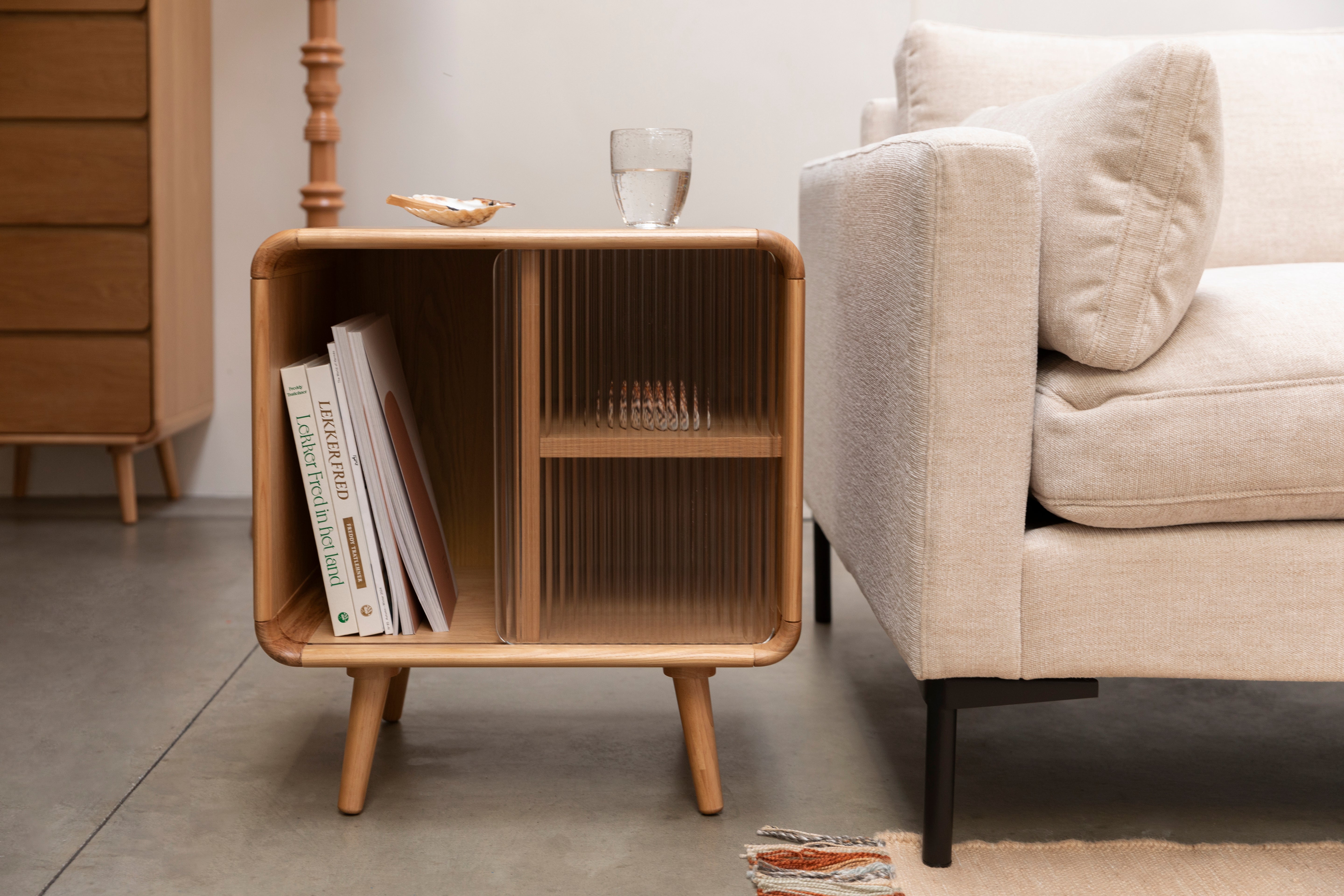 Skriňa RISE dubový dyha