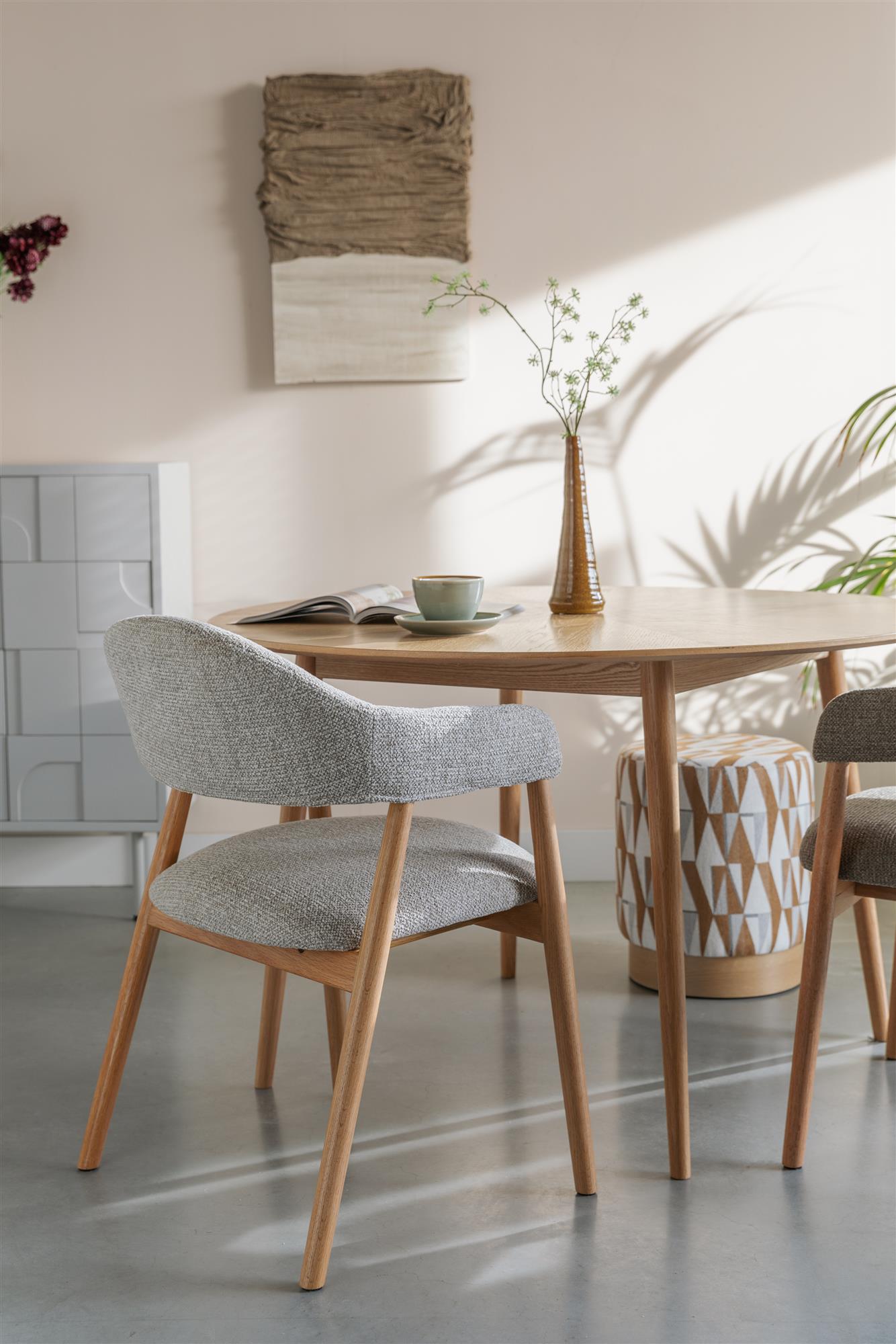 Stolička INDY svetlohnedá s drevenou základňou