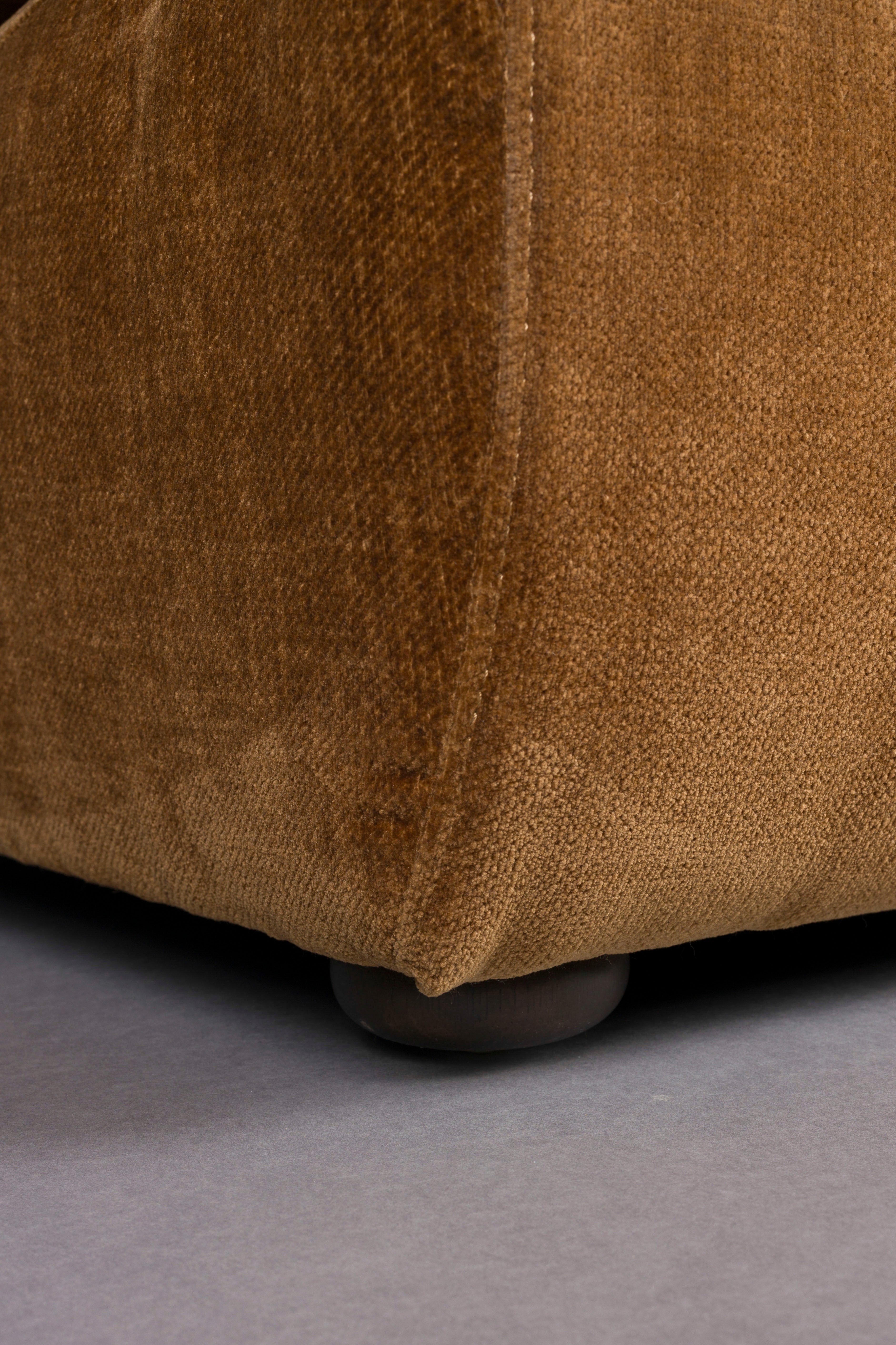 Fotel RADLEY v odtieni koňaku