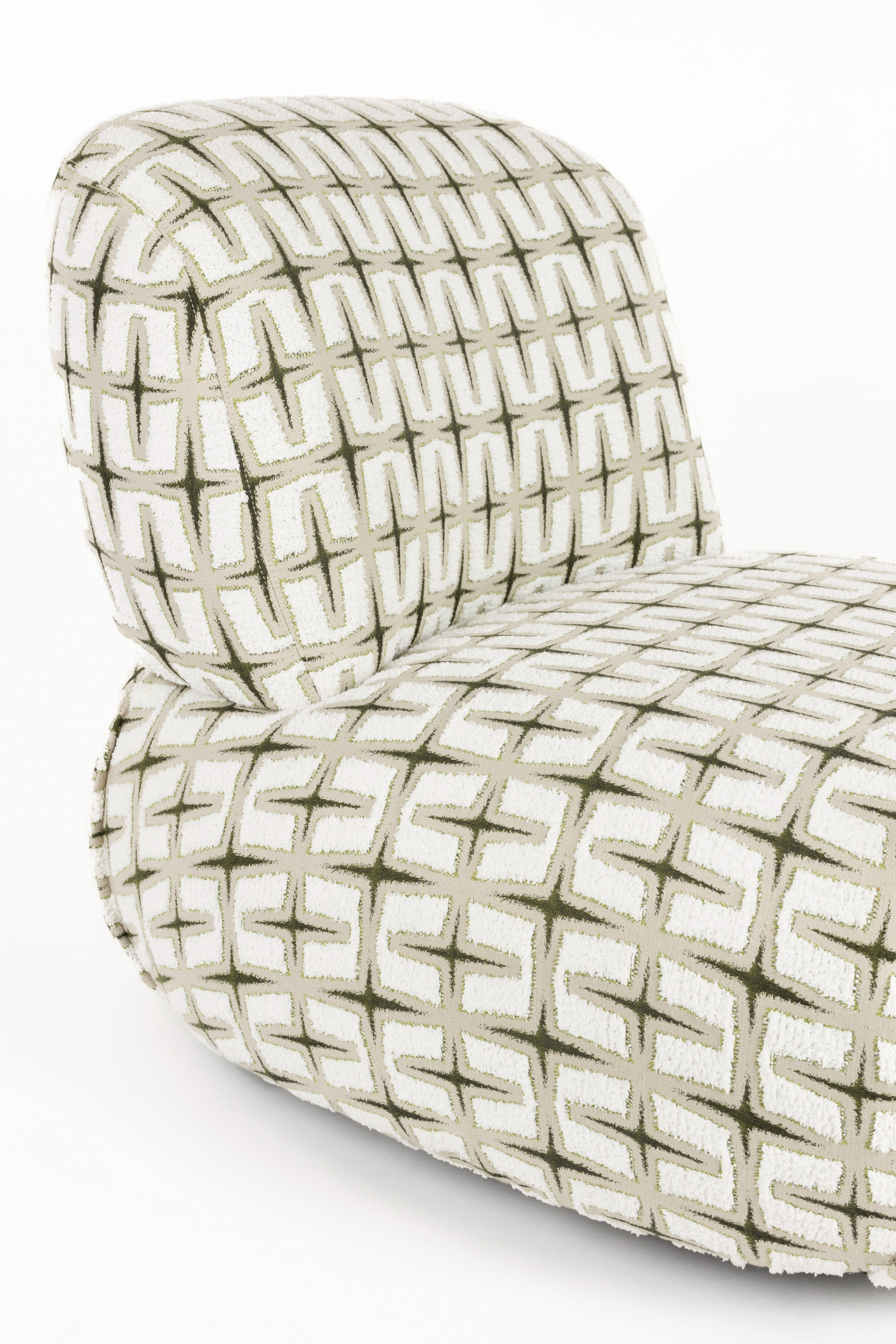 Beige RITZ armchair with geometric pattern