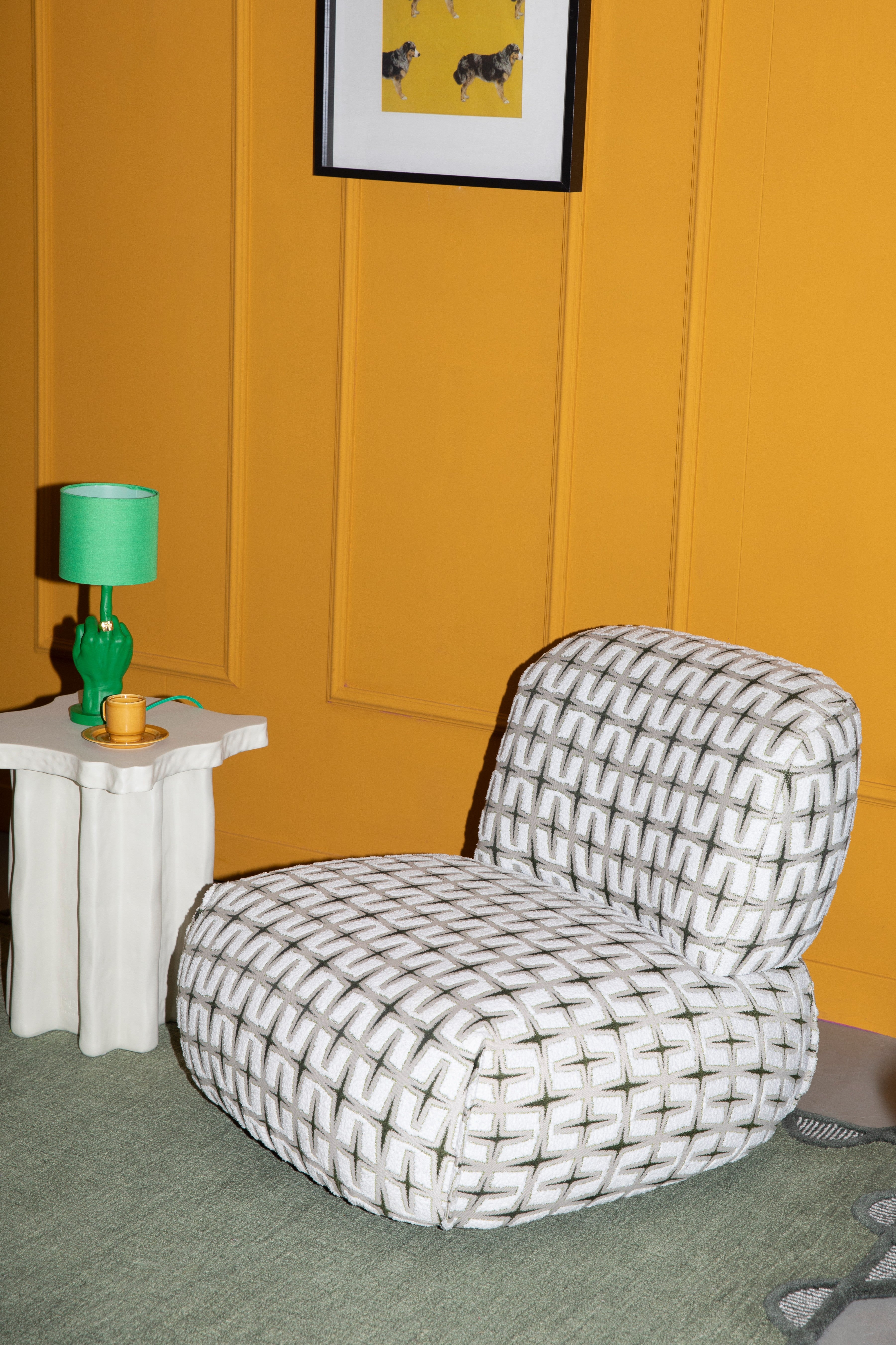 Beige RITZ armchair with geometric pattern