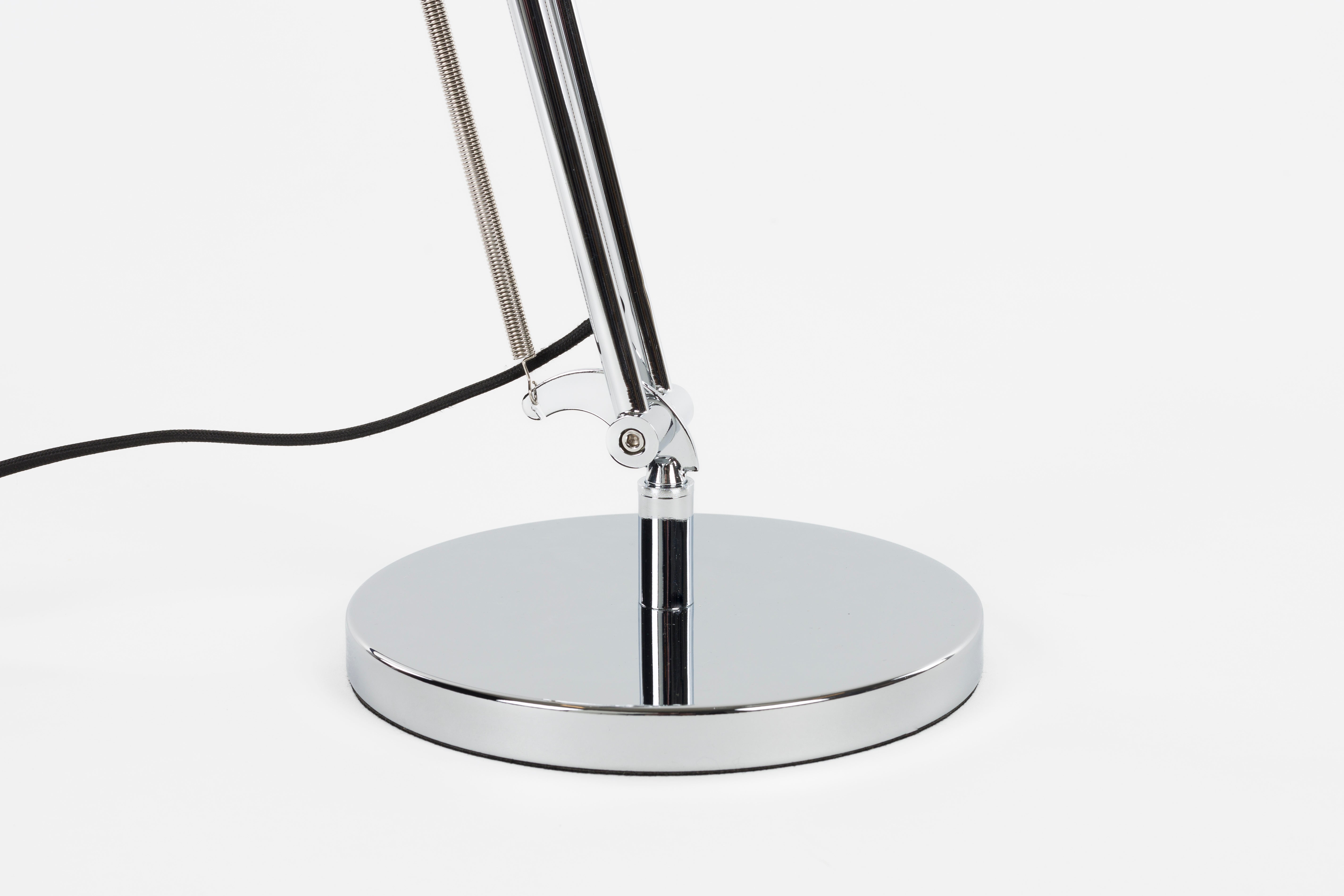 Stolná lampa READER strieborná