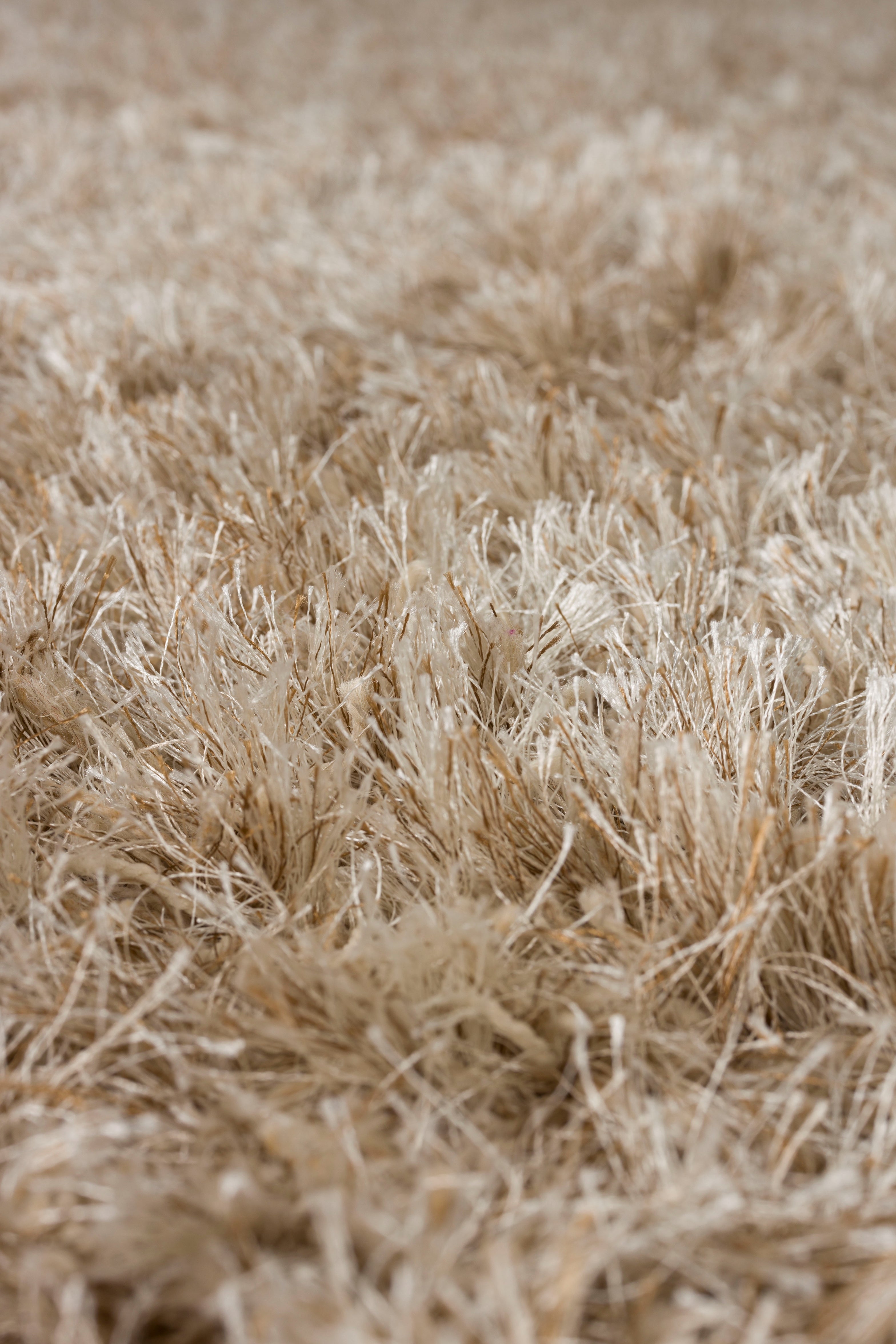 Koberec HAIRY tmavobežový s dlhým vlasom