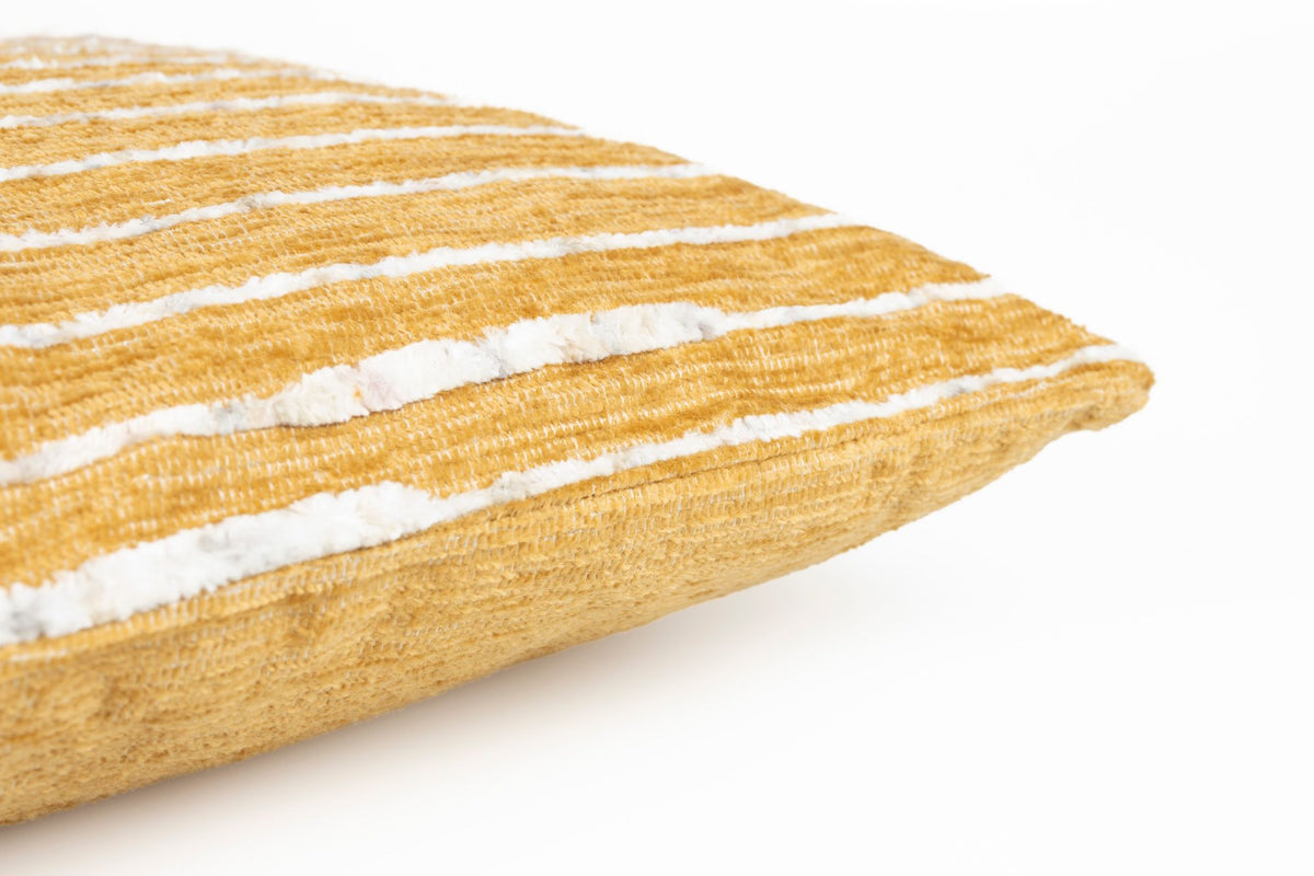 Poduszka dekoracyjna LEAF ochra kwadratowy – Dutchbone